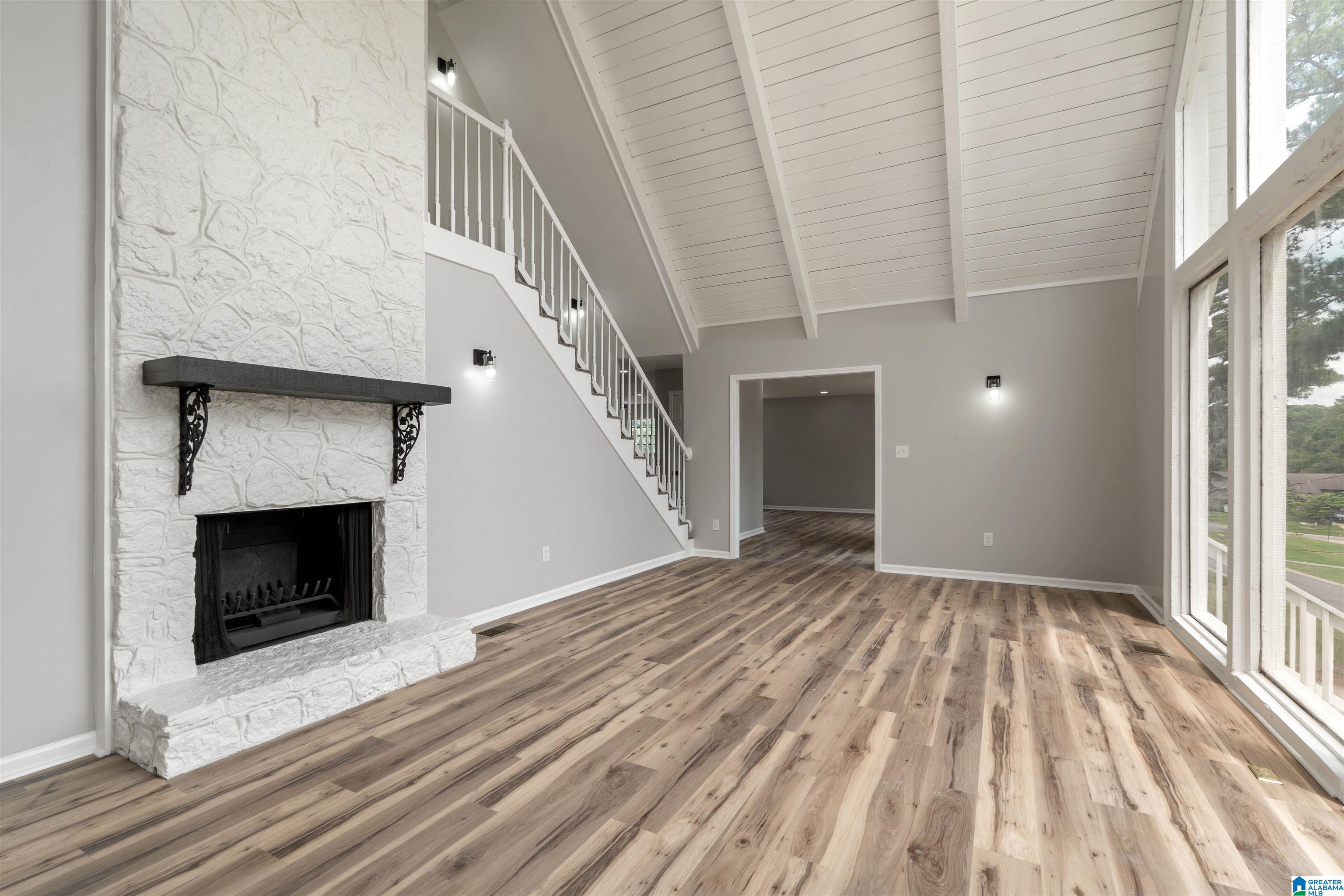 862 COCHISE TRAIL