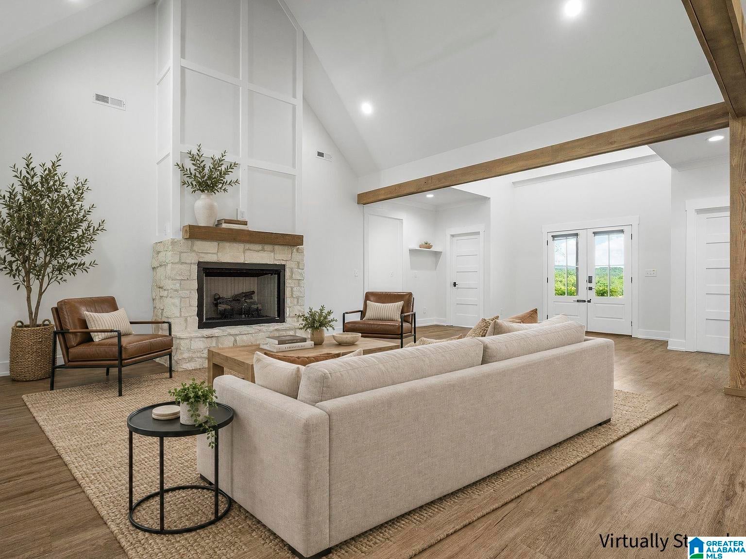 385 JACOBS LOOP