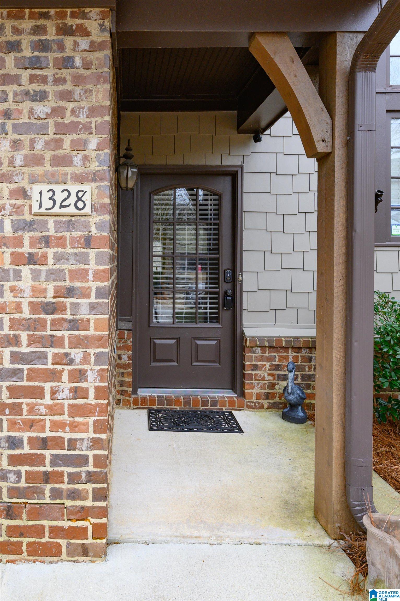 1328 INVERNESS COVE DRIVE