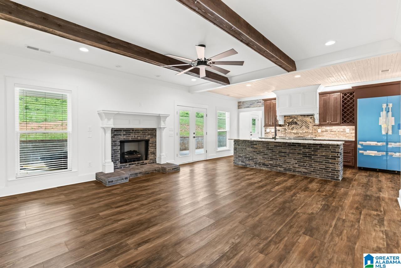 8396 TRAILS END LANE