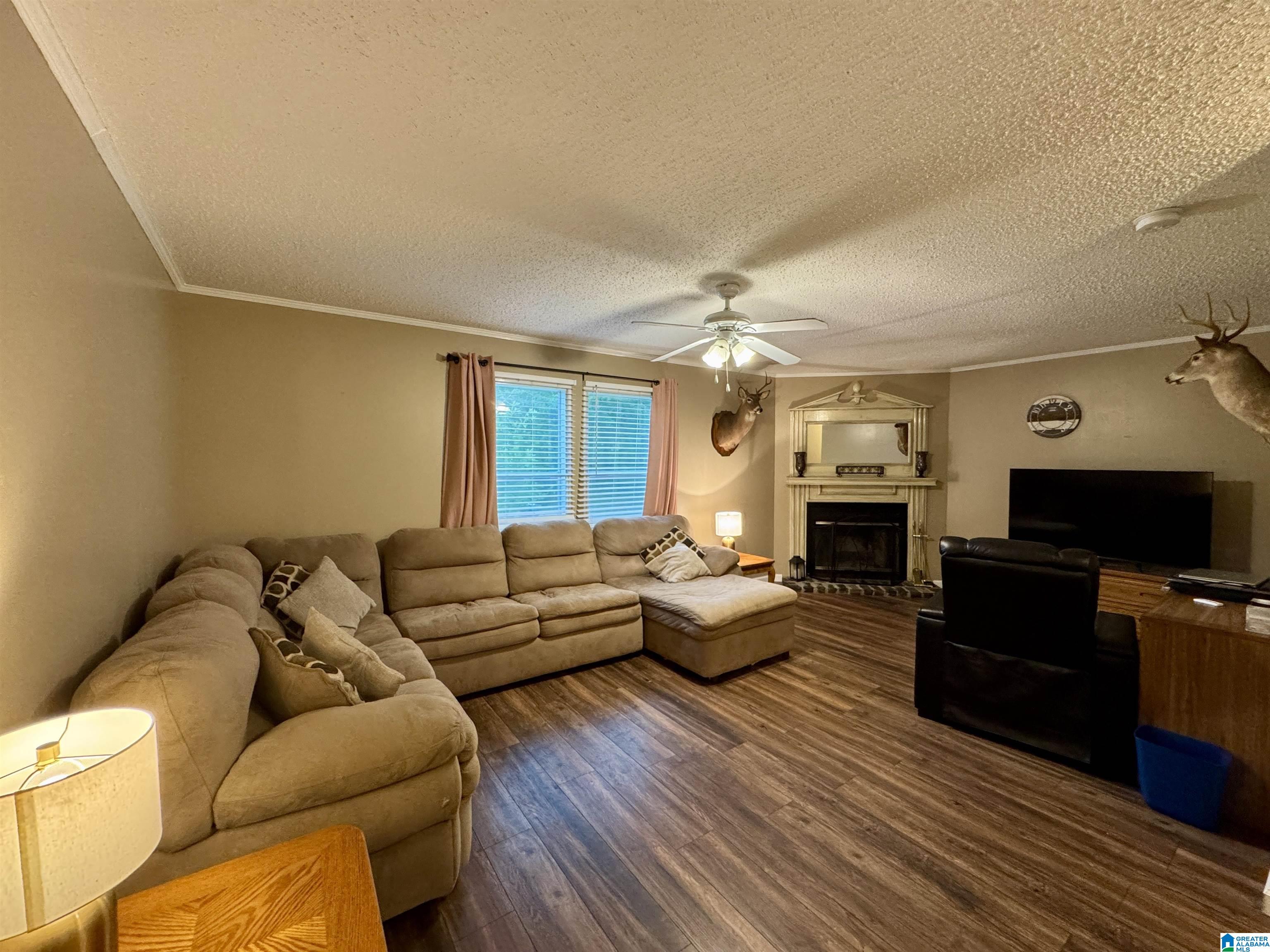 402 MOUNTAIN DRIVE