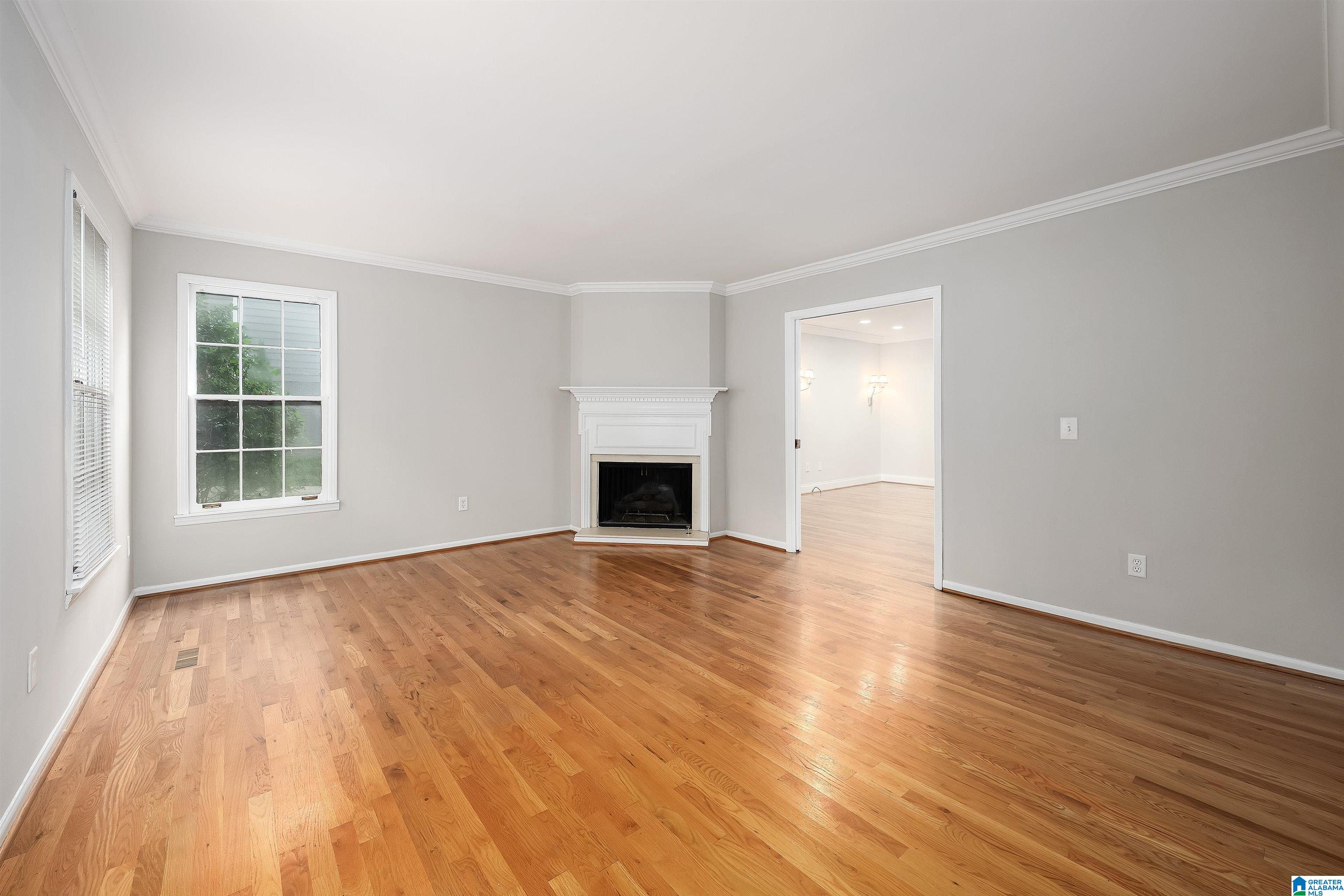 2562 FOOTHILLS DRIVE