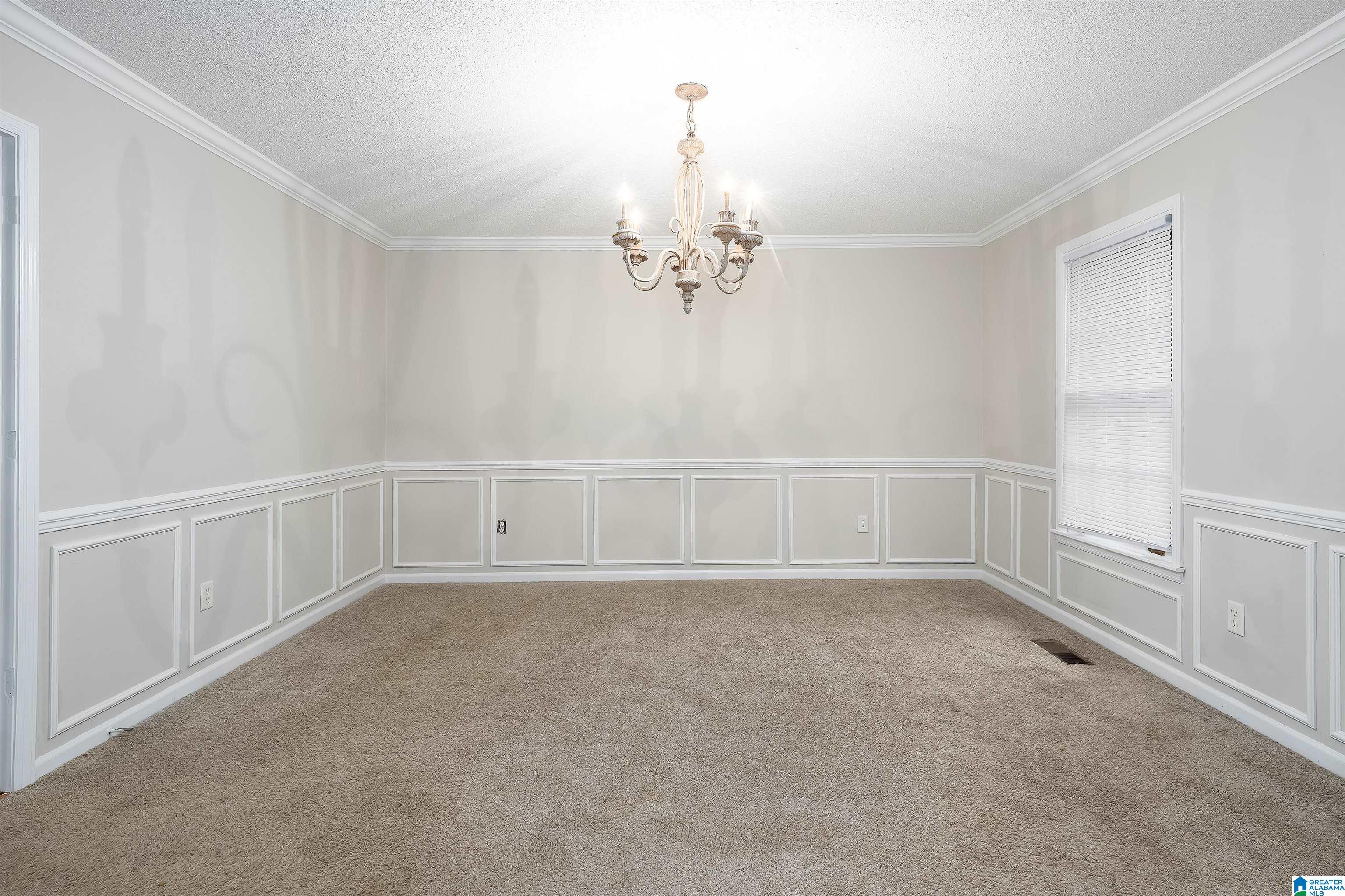 2562 FOOTHILLS DRIVE