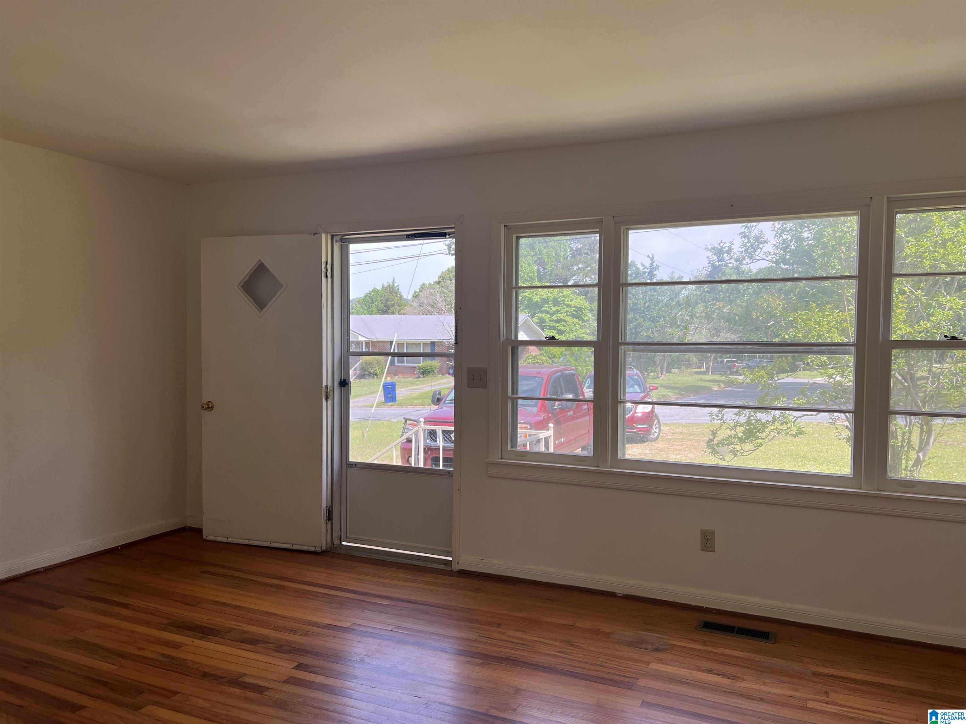129 WOODLAND DRIVE