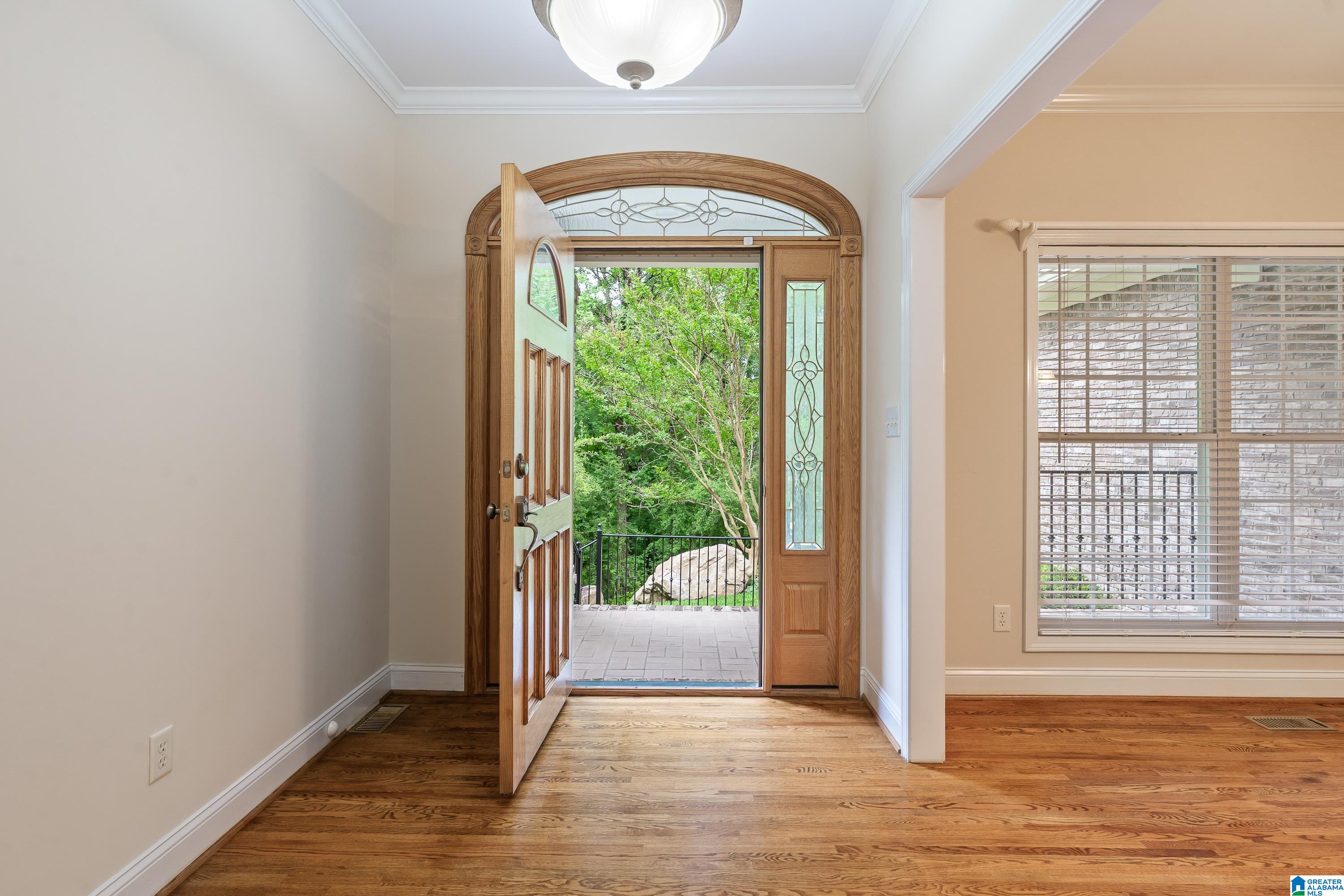 137 MOUNTAIN OAKS DRIVE