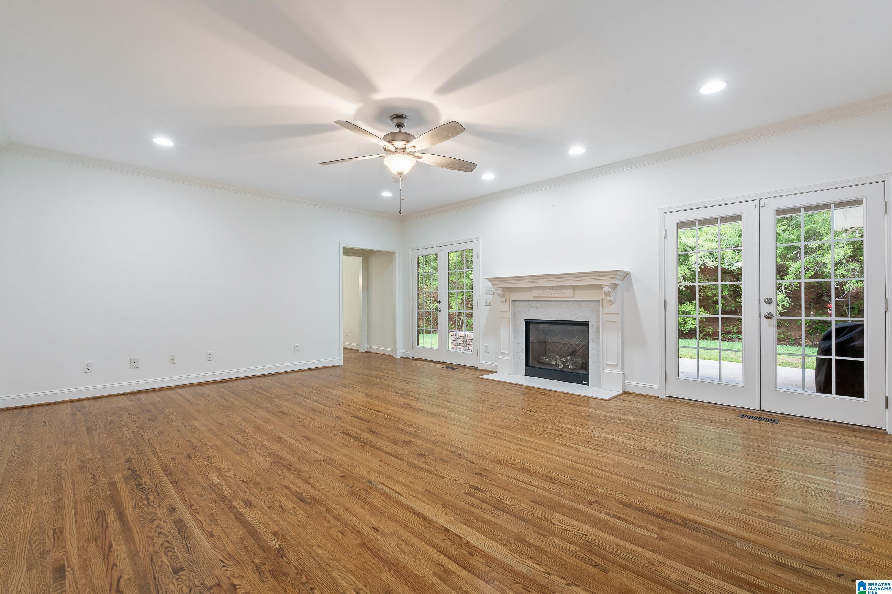 137 MOUNTAIN OAKS DRIVE