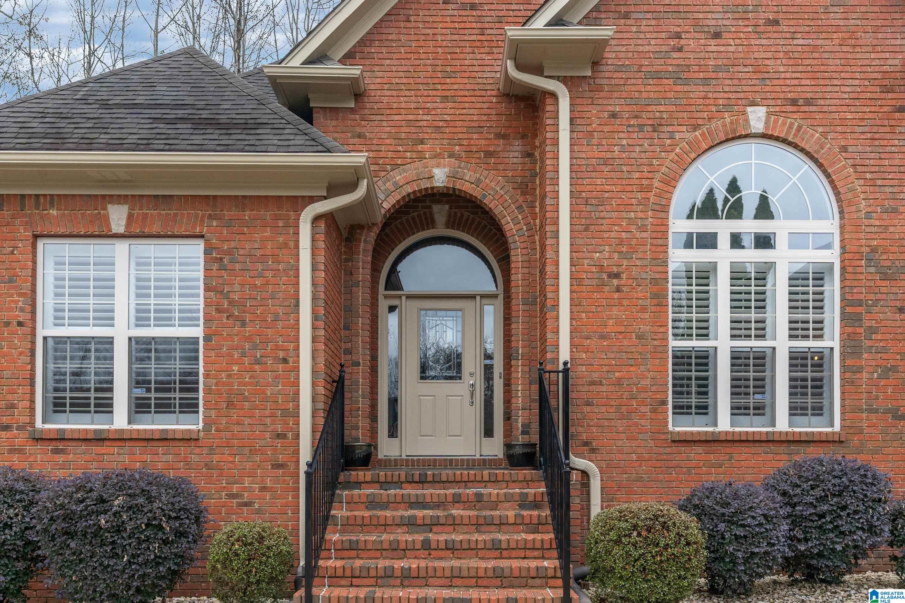 7244 CLOVERLEAF LANE