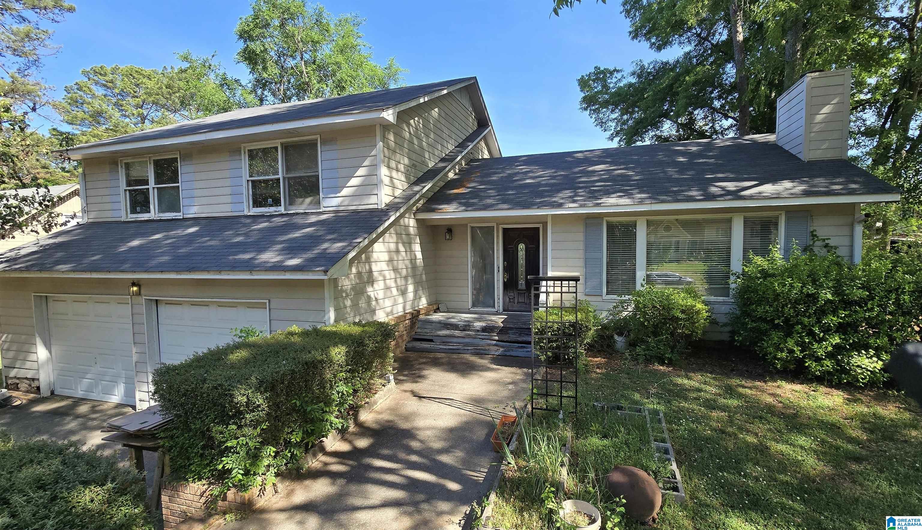 1028 CARIBBEAN CIRCLE