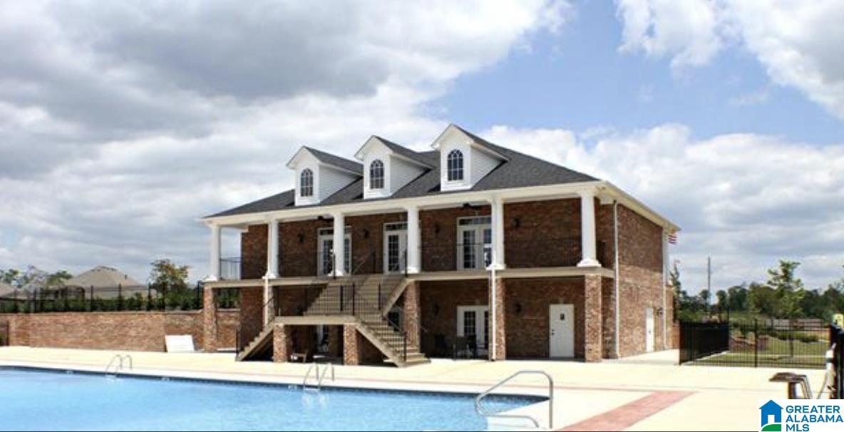 321 BLACKBERRY BOULEVARD