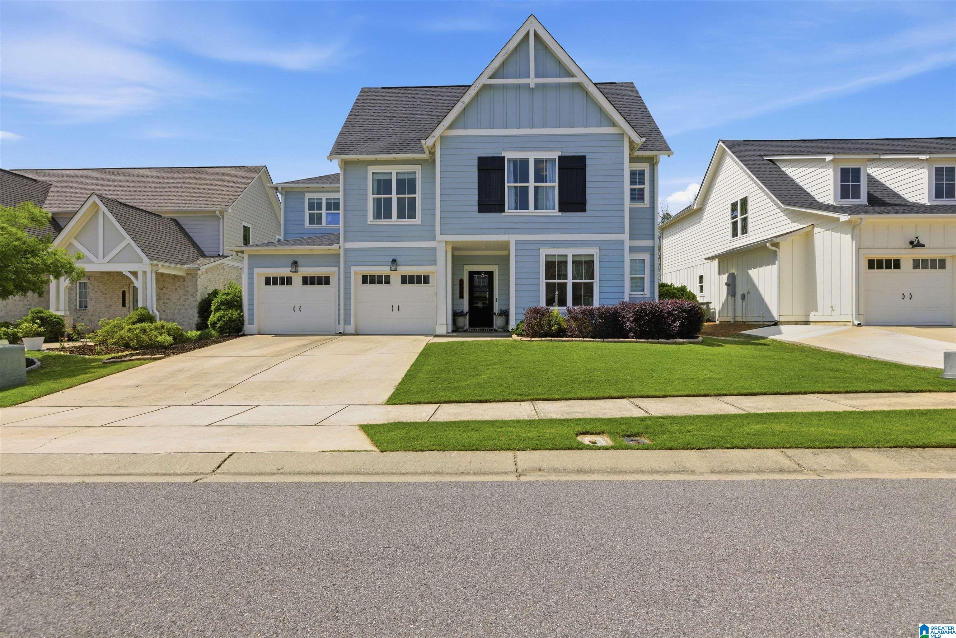 3033 IRIS DRIVE