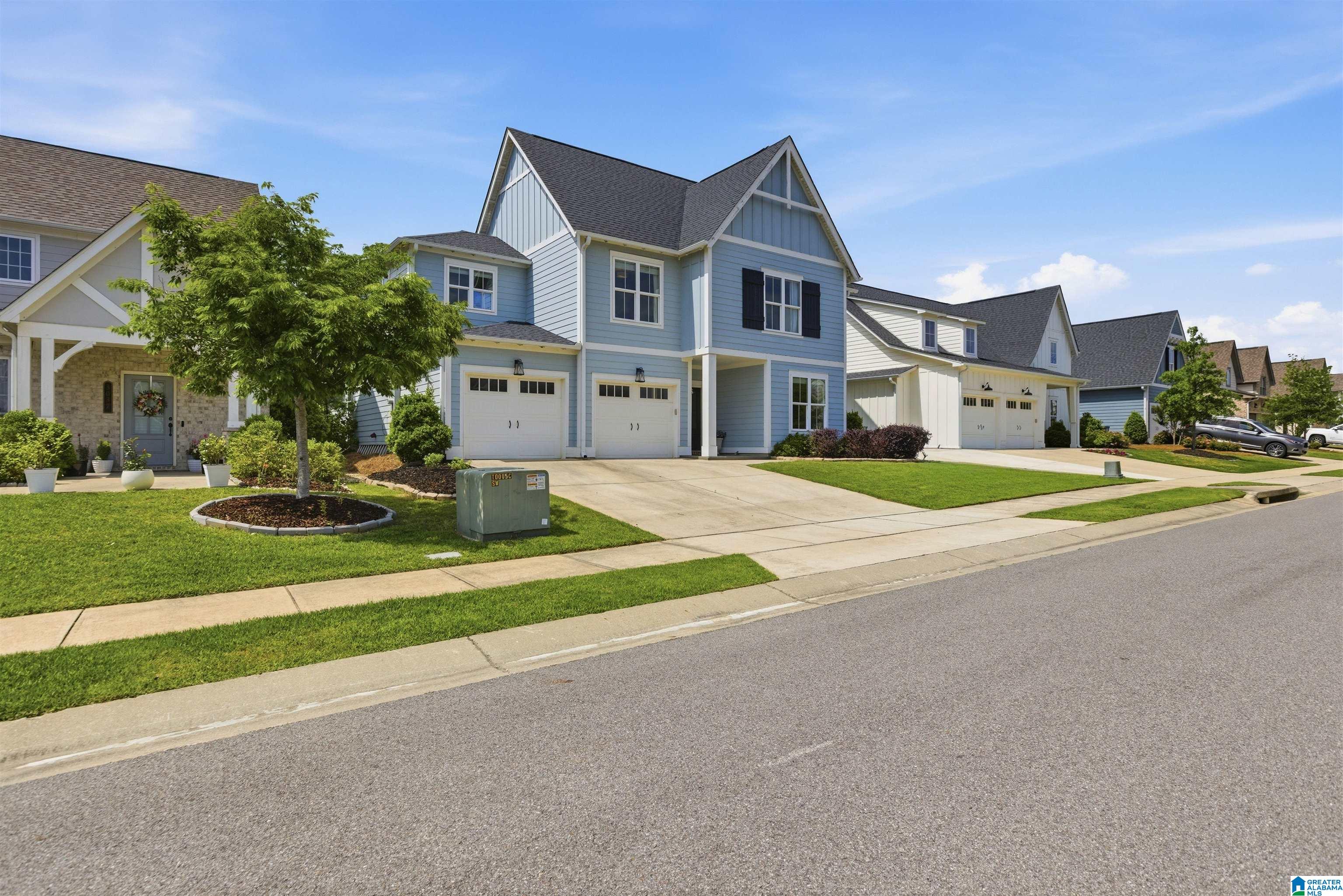 3033 IRIS DRIVE
