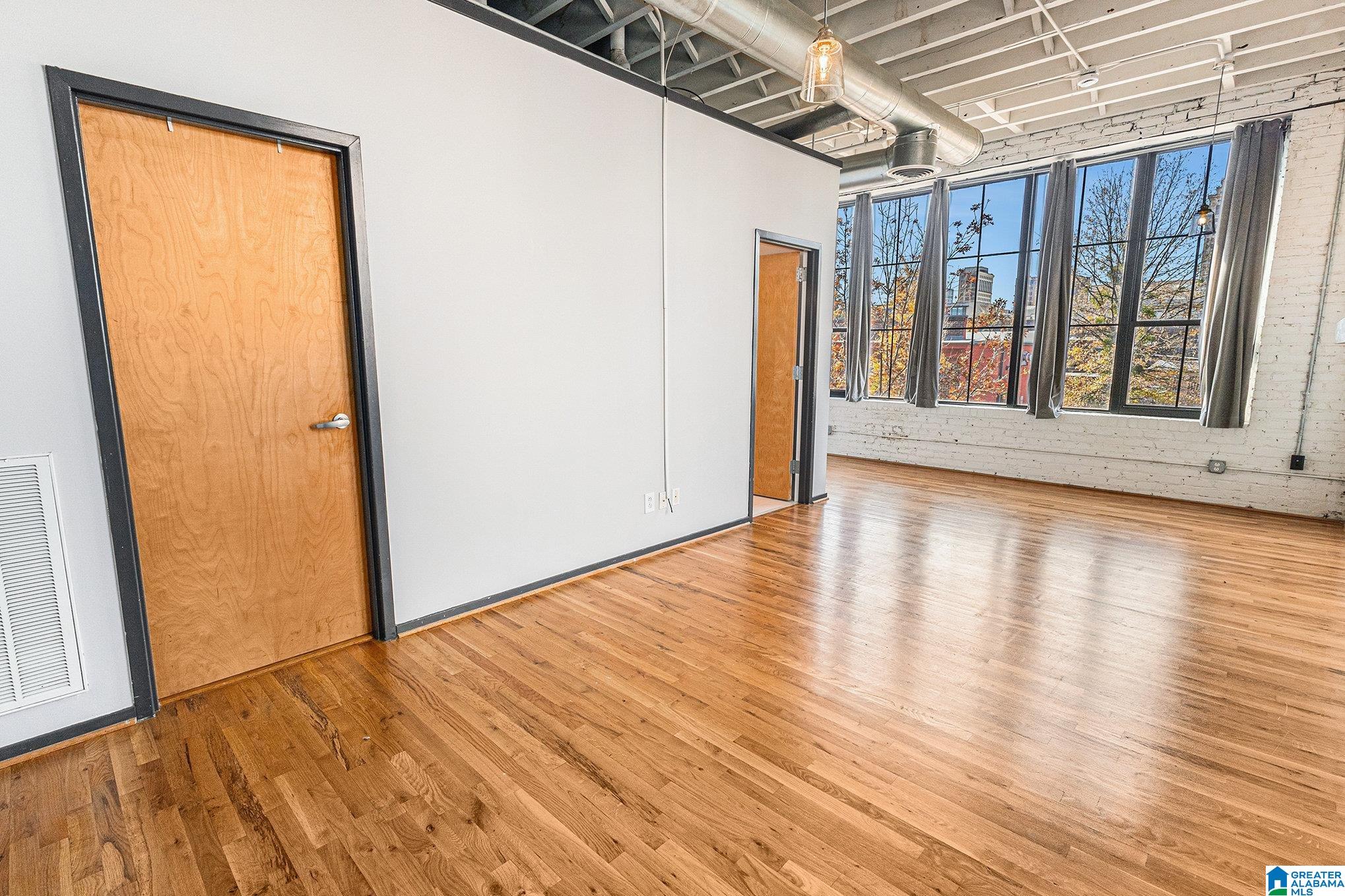 2412 2ND AVENUE N 29