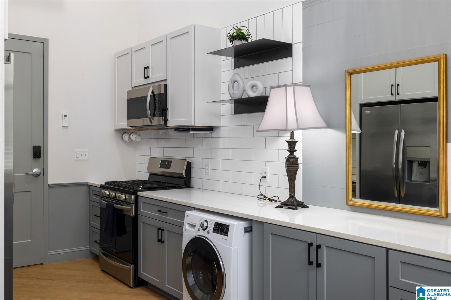 2212 MORRIS AVENUE 312