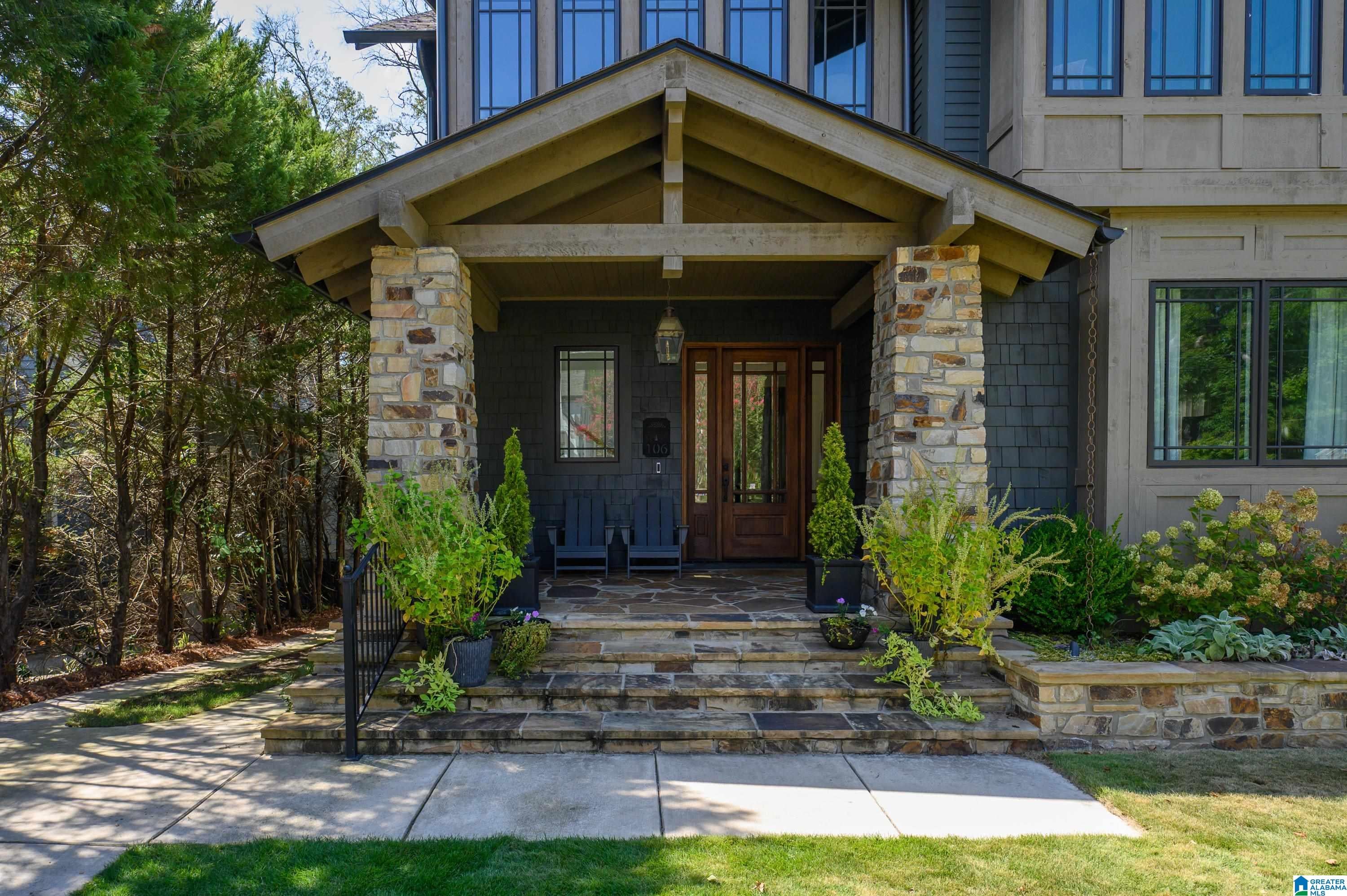 106 E EDGEWOOD DRIVE