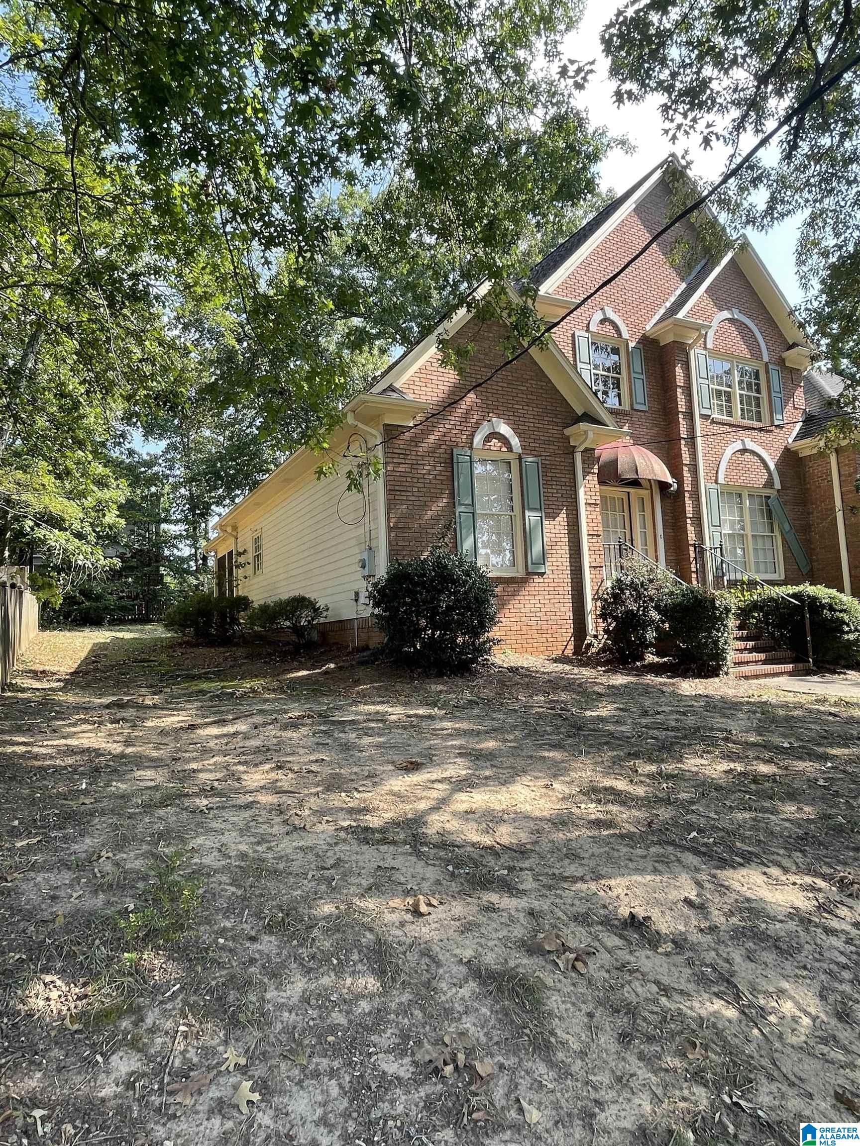 1521 CYPRESS COVE CIRCLE