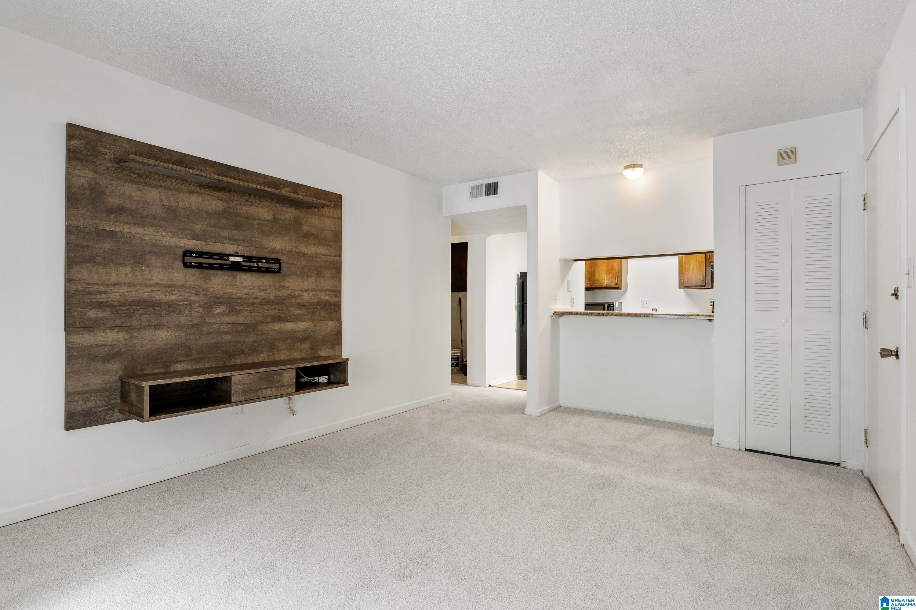 418 SKYVIEW DRIVE E