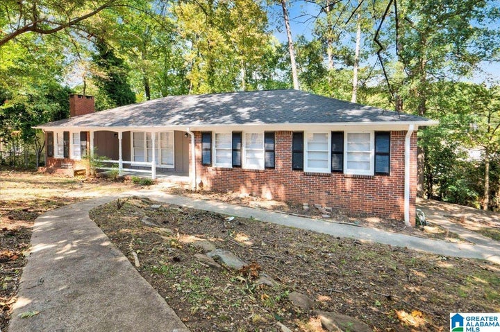Photo 1 of 21 — 948 RIDGEWOOD CIRCLE, BIRMINGHAM, AL 35235