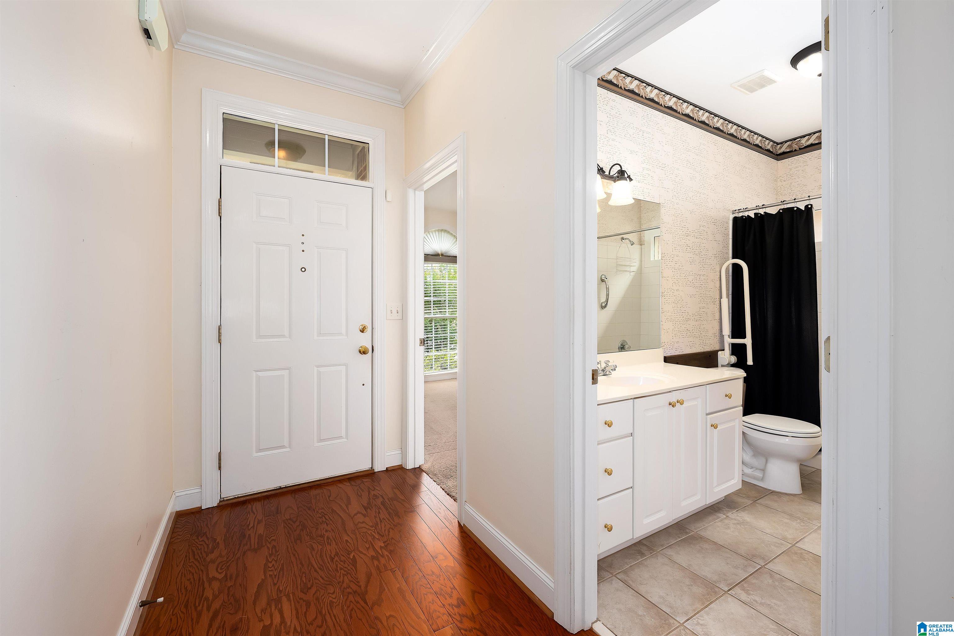 653 VILLAGE CREST CIRCLE