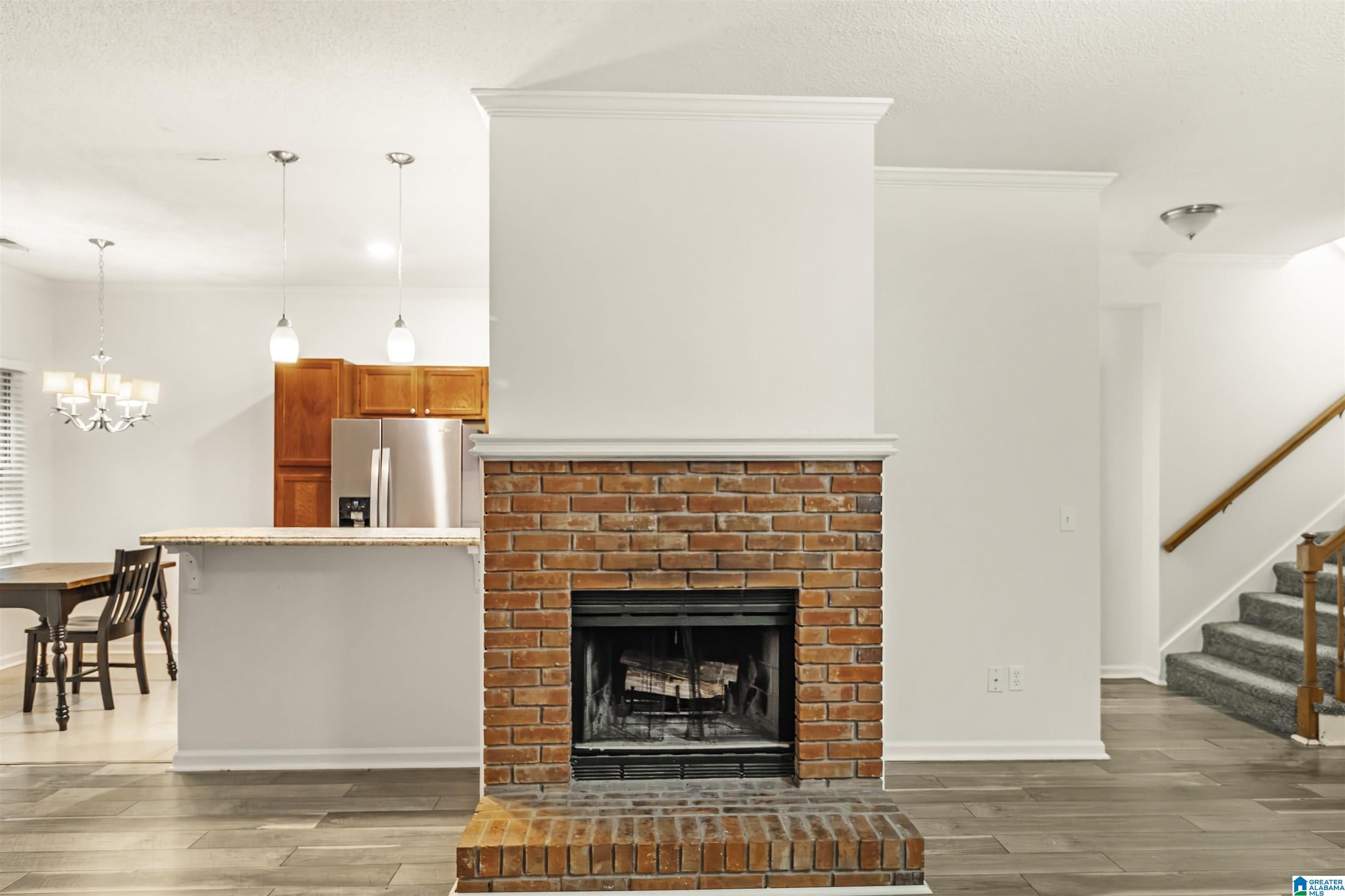 1204 HILLSBORO LANE