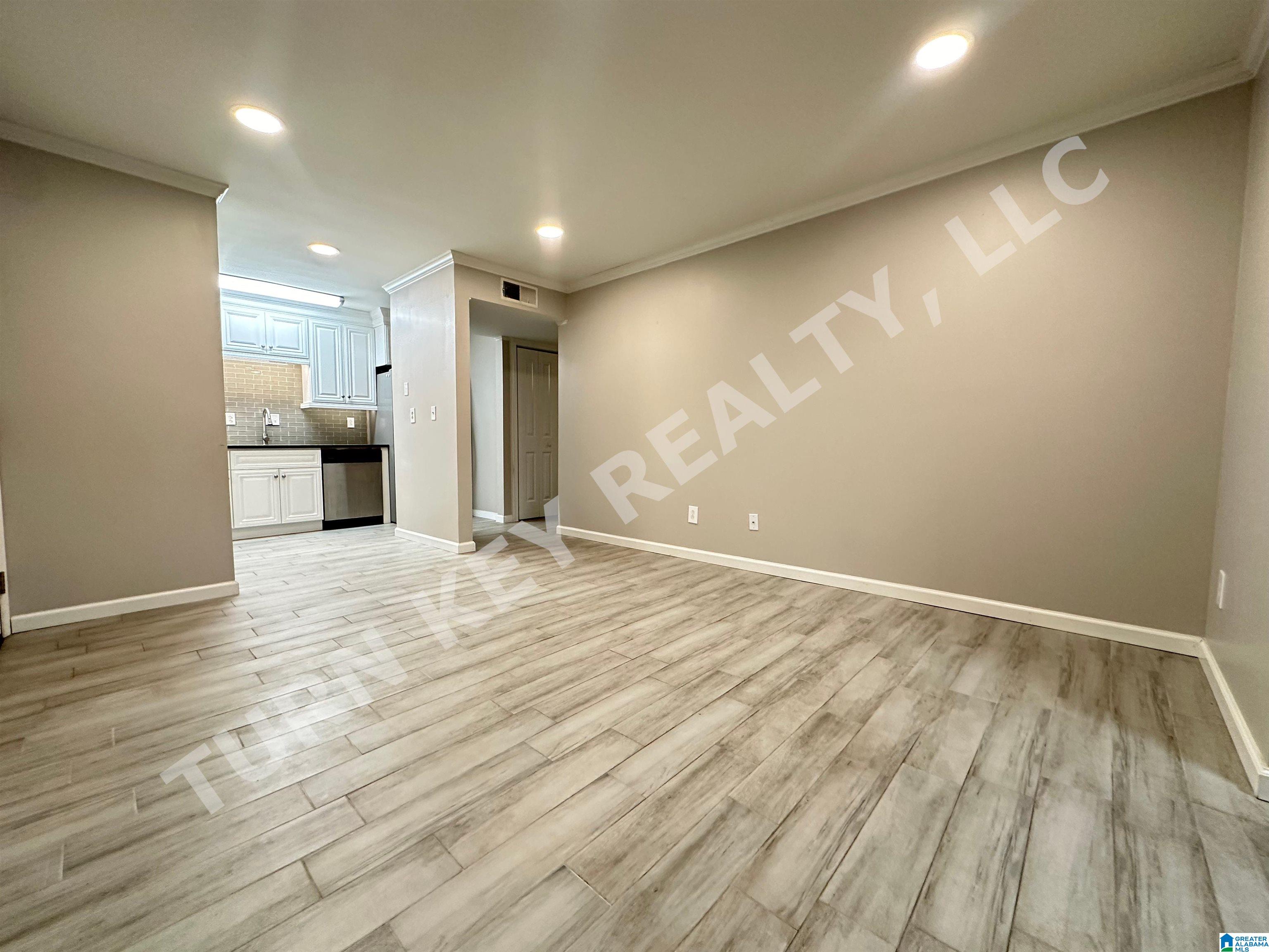 417 SKYVIEW DRIVE Unit A