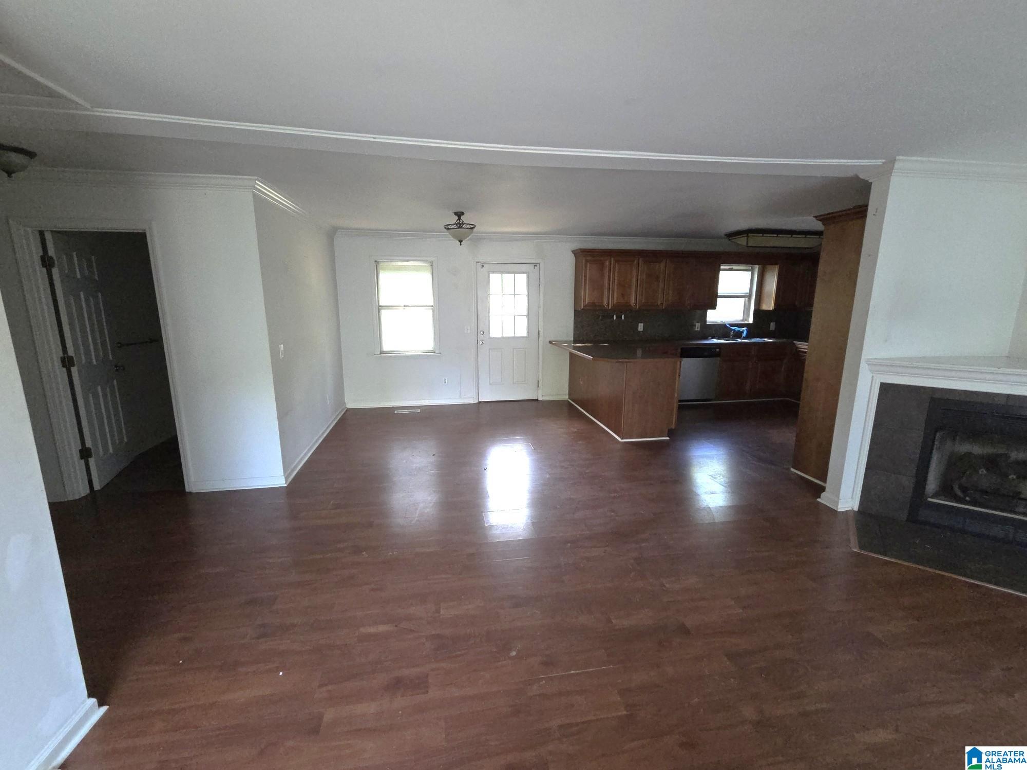 504 BUCKSKIN LANE