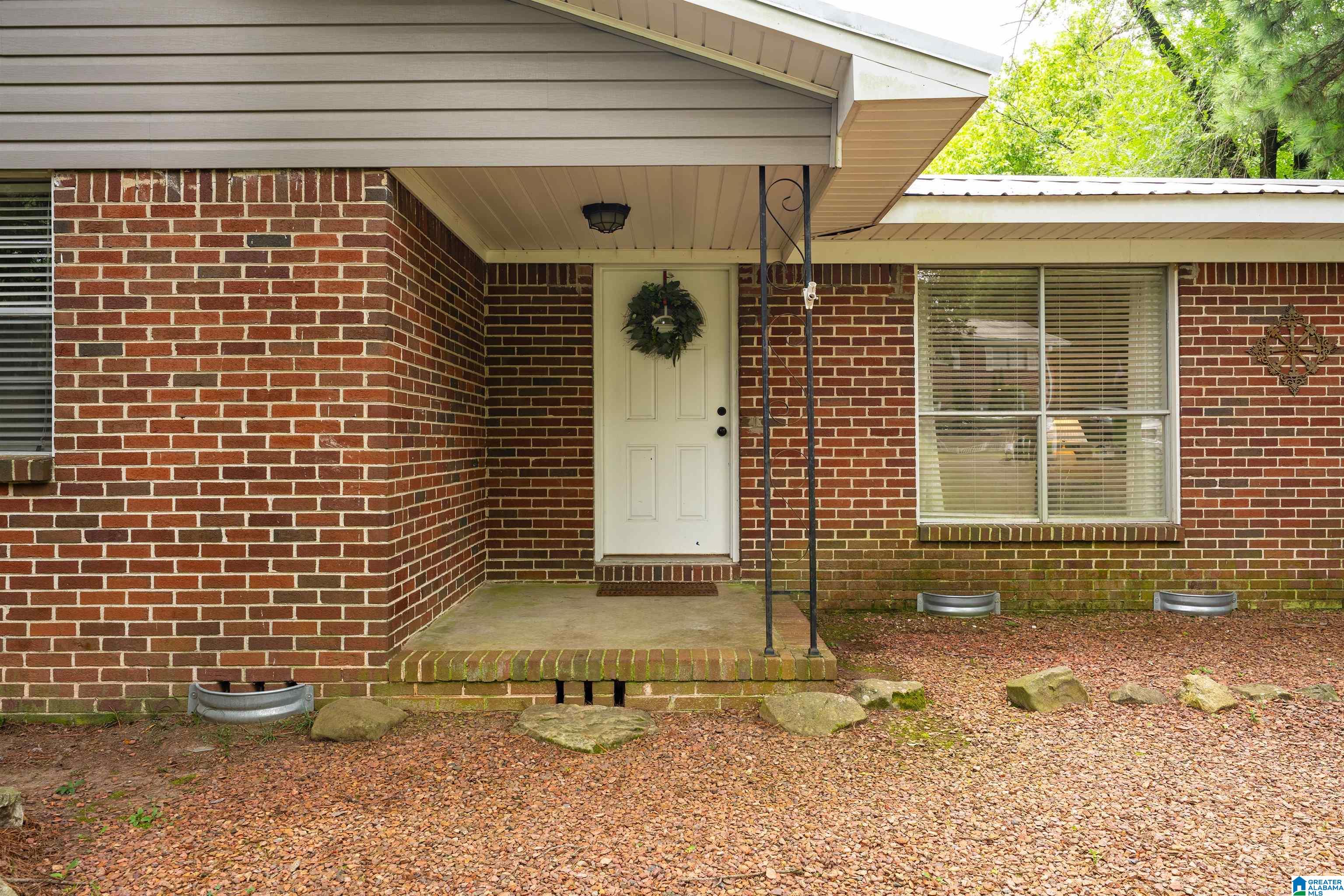 1121 ROBERT E LEE STREET