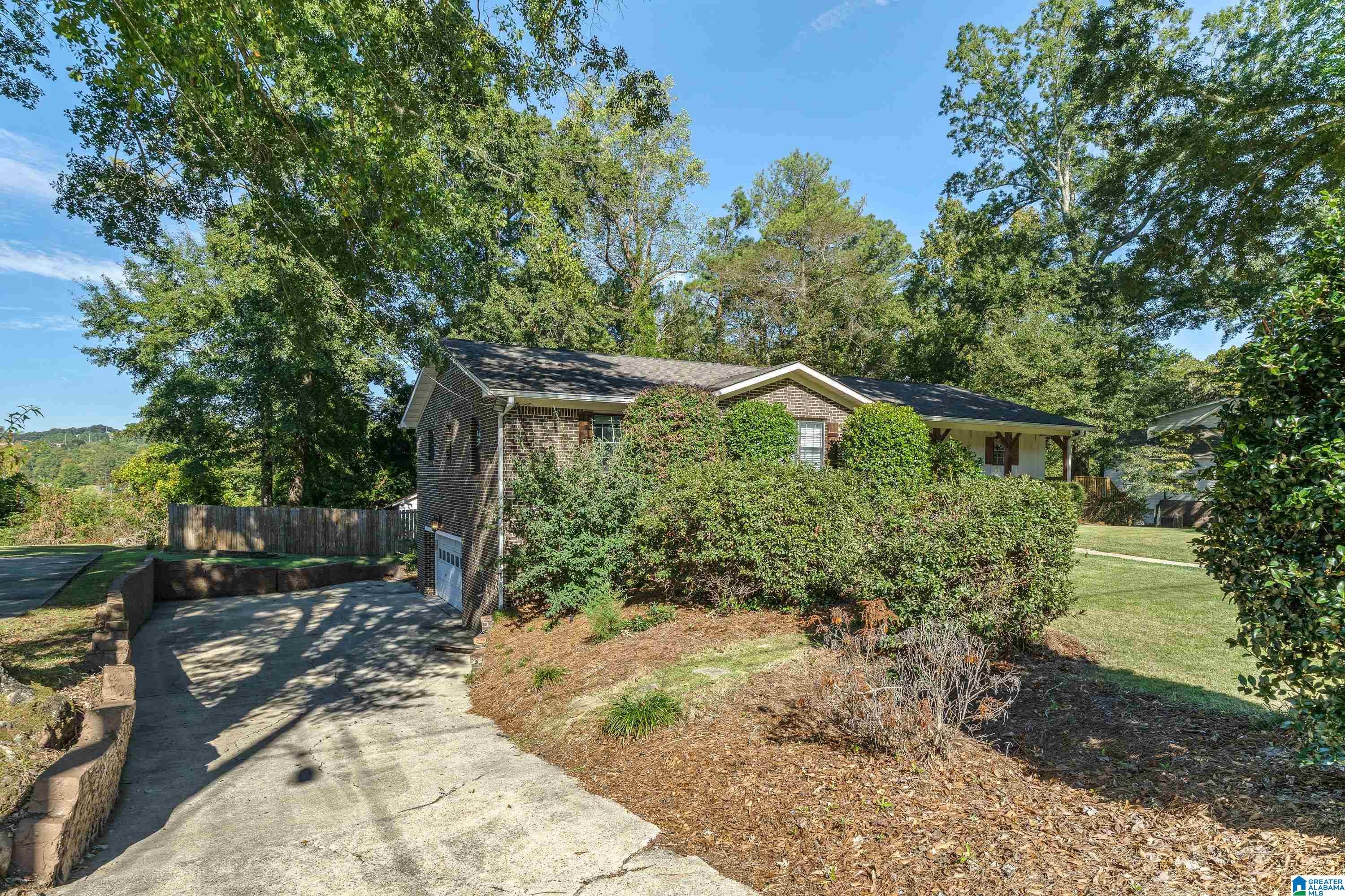110 WOODLAND CIRCLE
