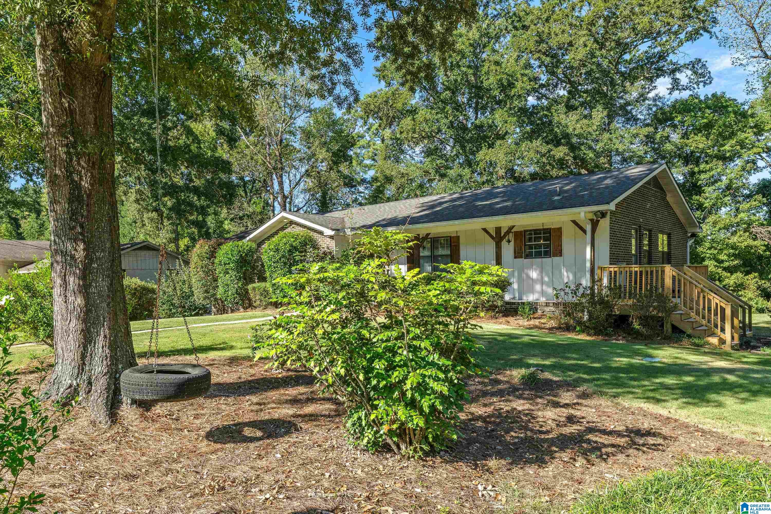 110 WOODLAND CIRCLE