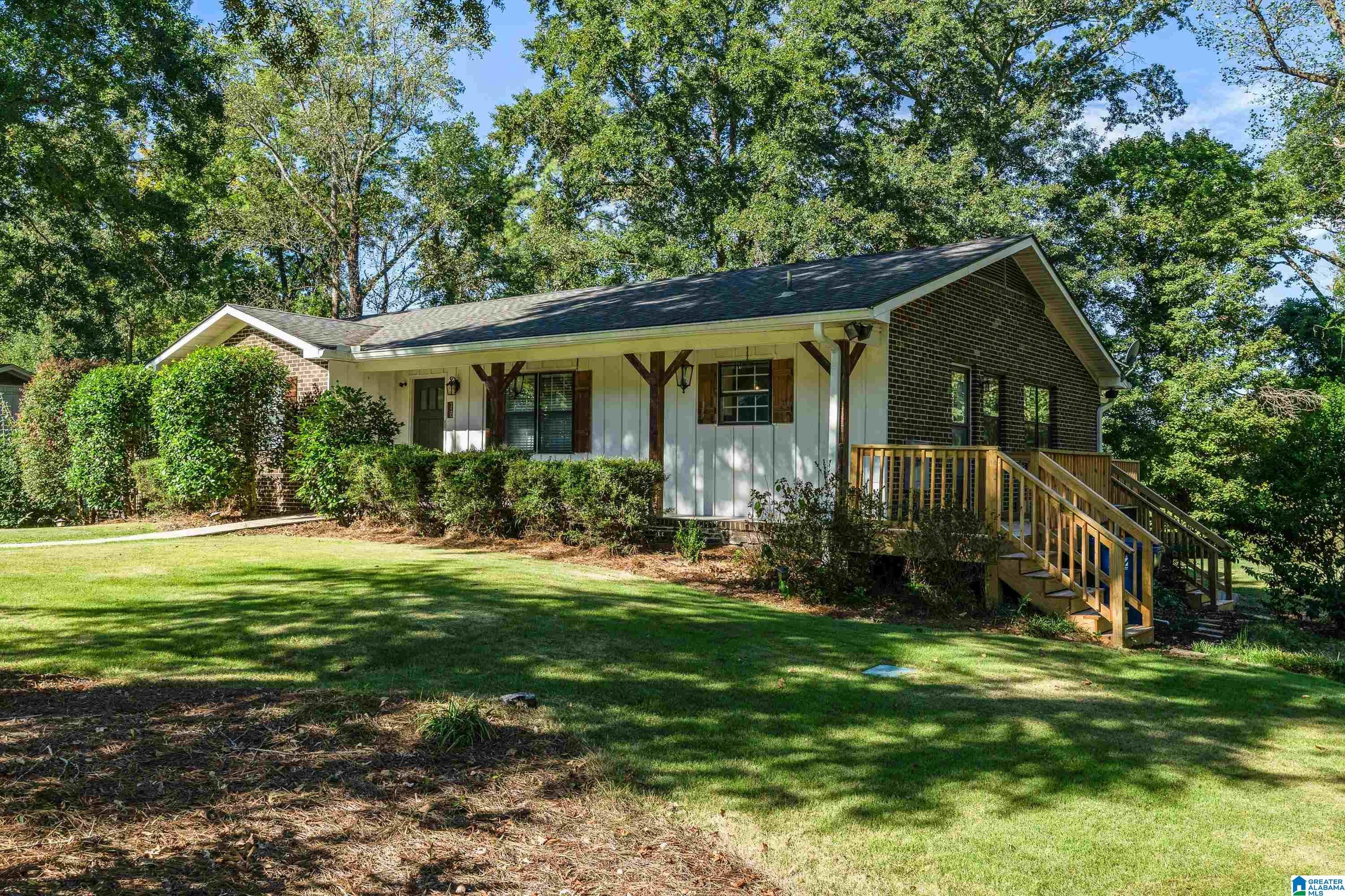 110 WOODLAND CIRCLE