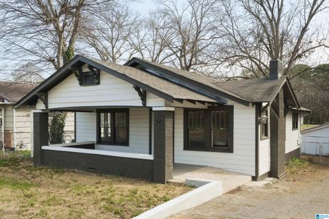 107 VINES AVENUE HUEYTOWN AL 35023