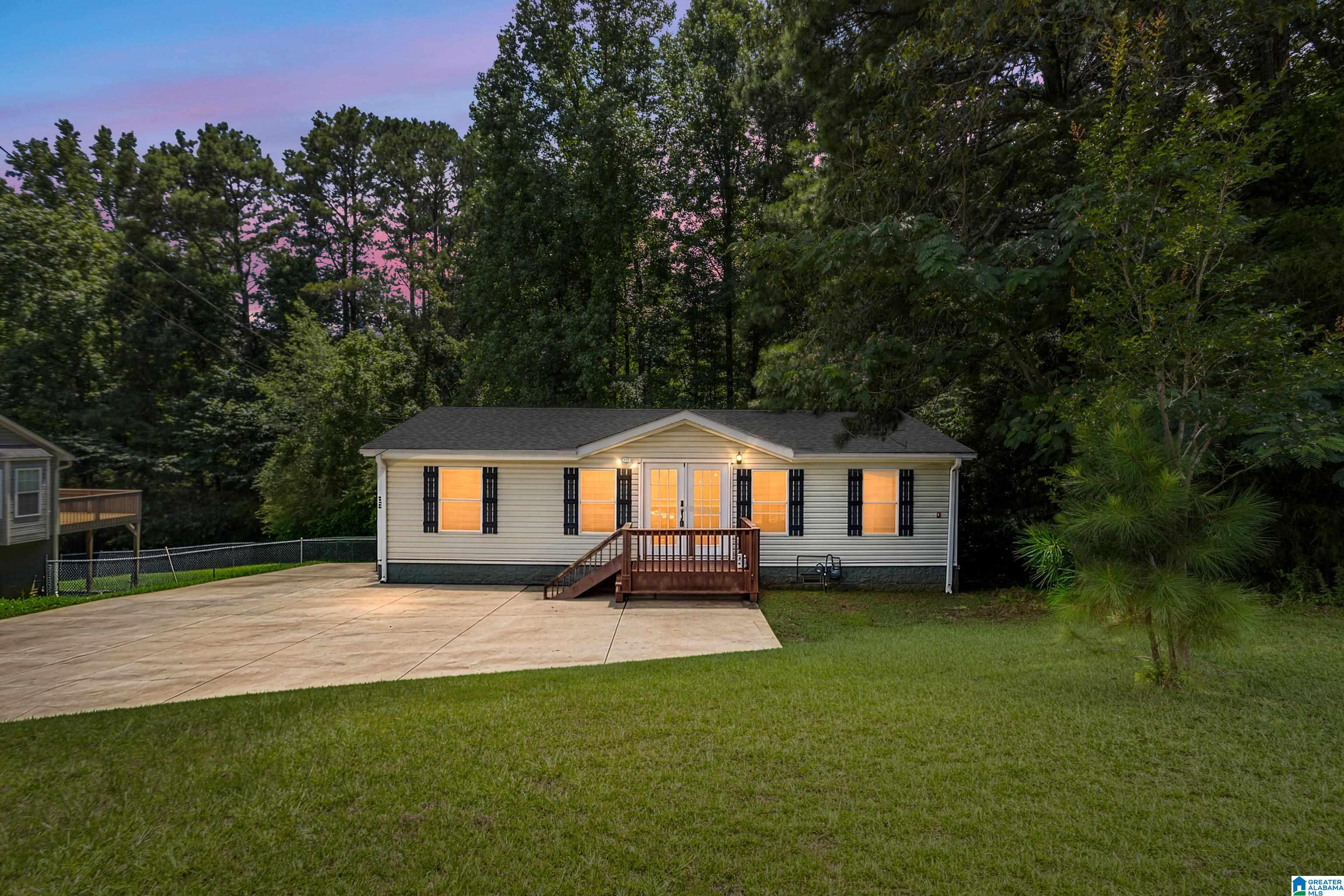 Photo 1 of 30 — 550 ARKADELPHIA ROAD, WARRIOR, AL 35180