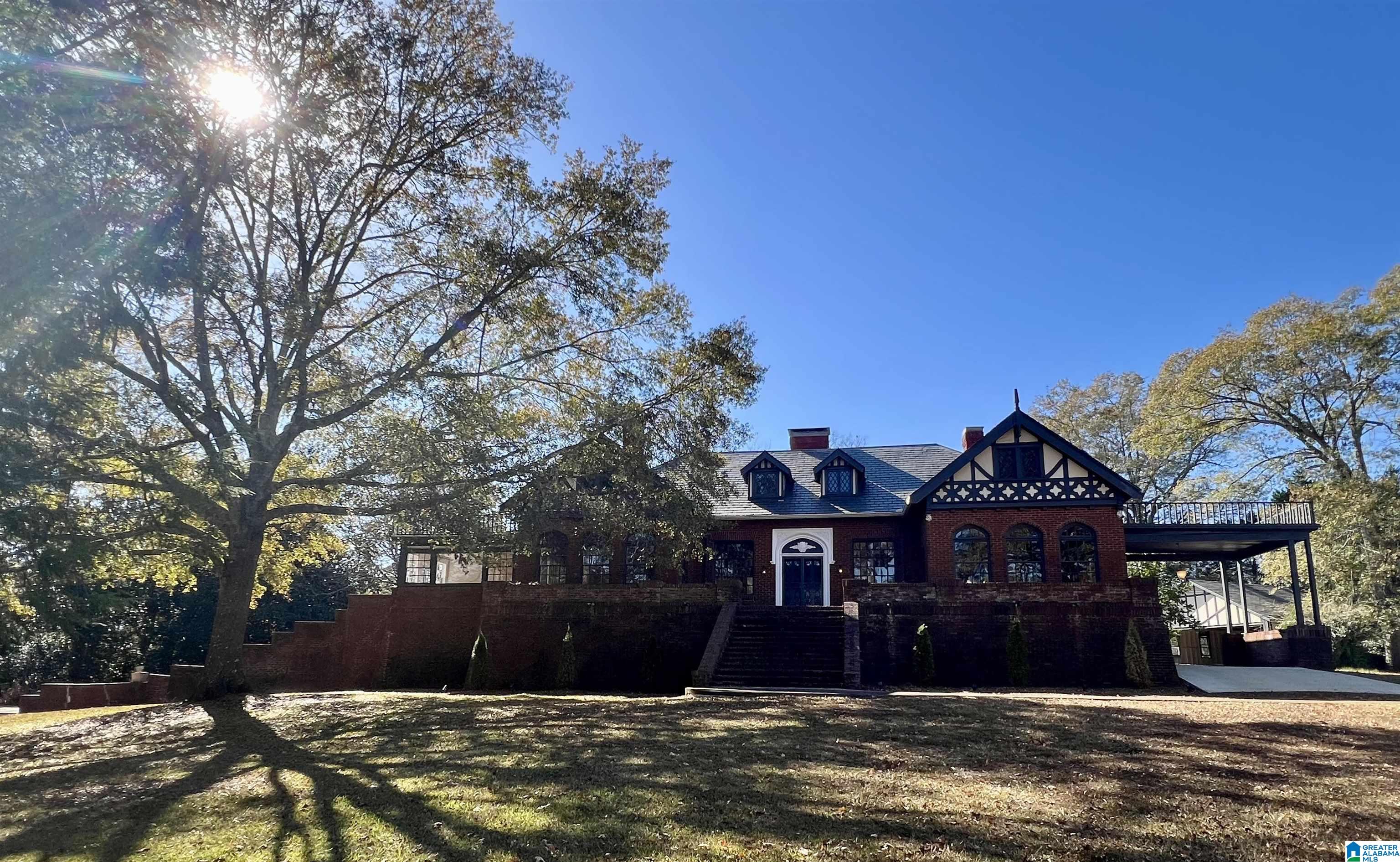 Photo 1 of 14 — 1335 N MAIN STREET, ROANOKE, AL 36274