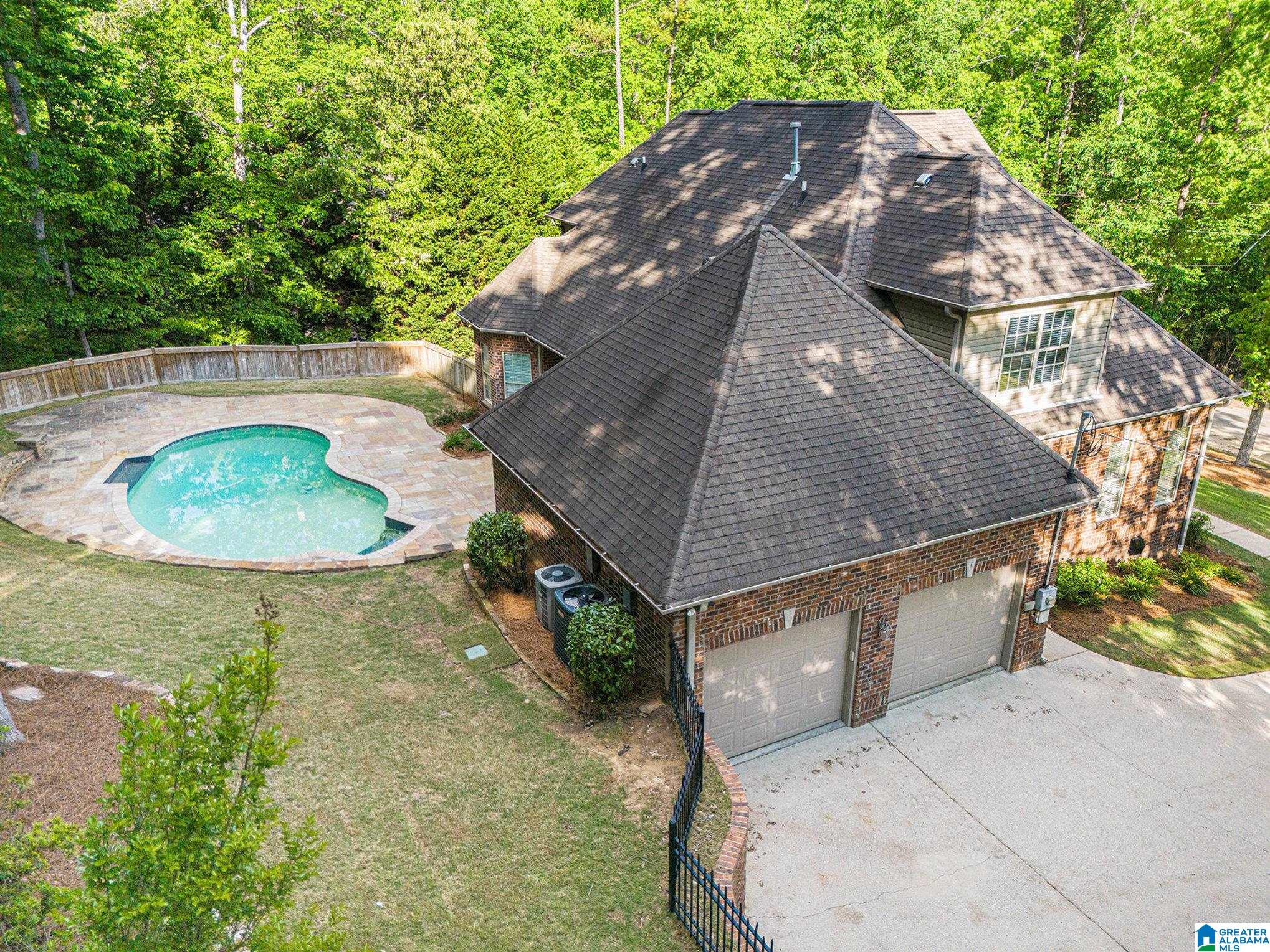 8064 NORTH LAKE DRIVE