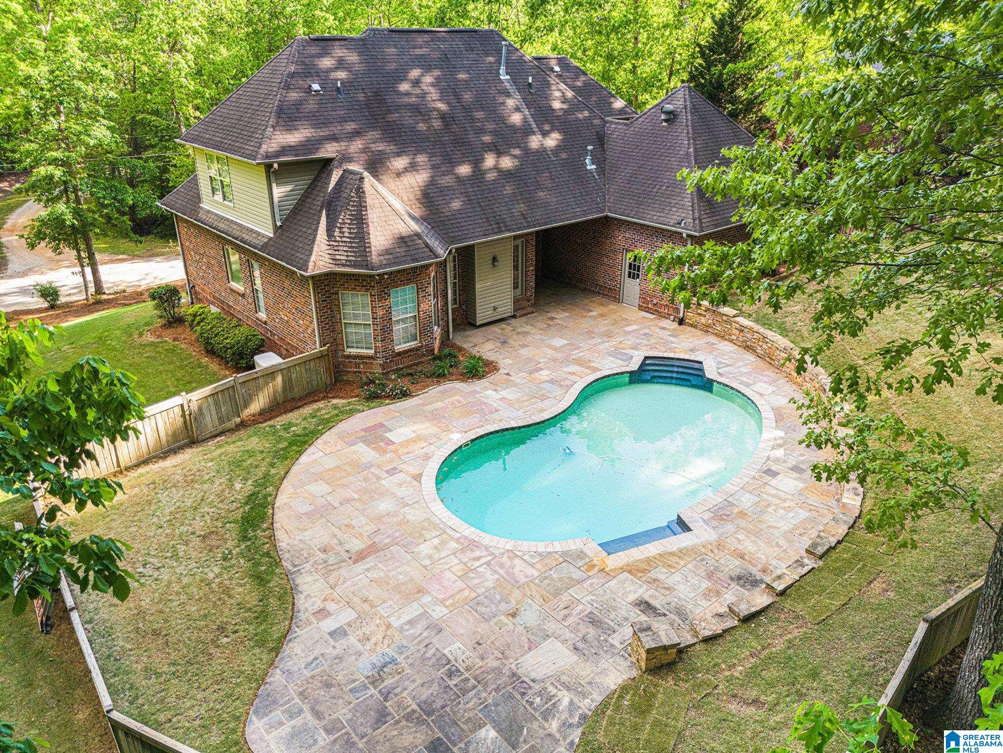 8064 NORTH LAKE DRIVE