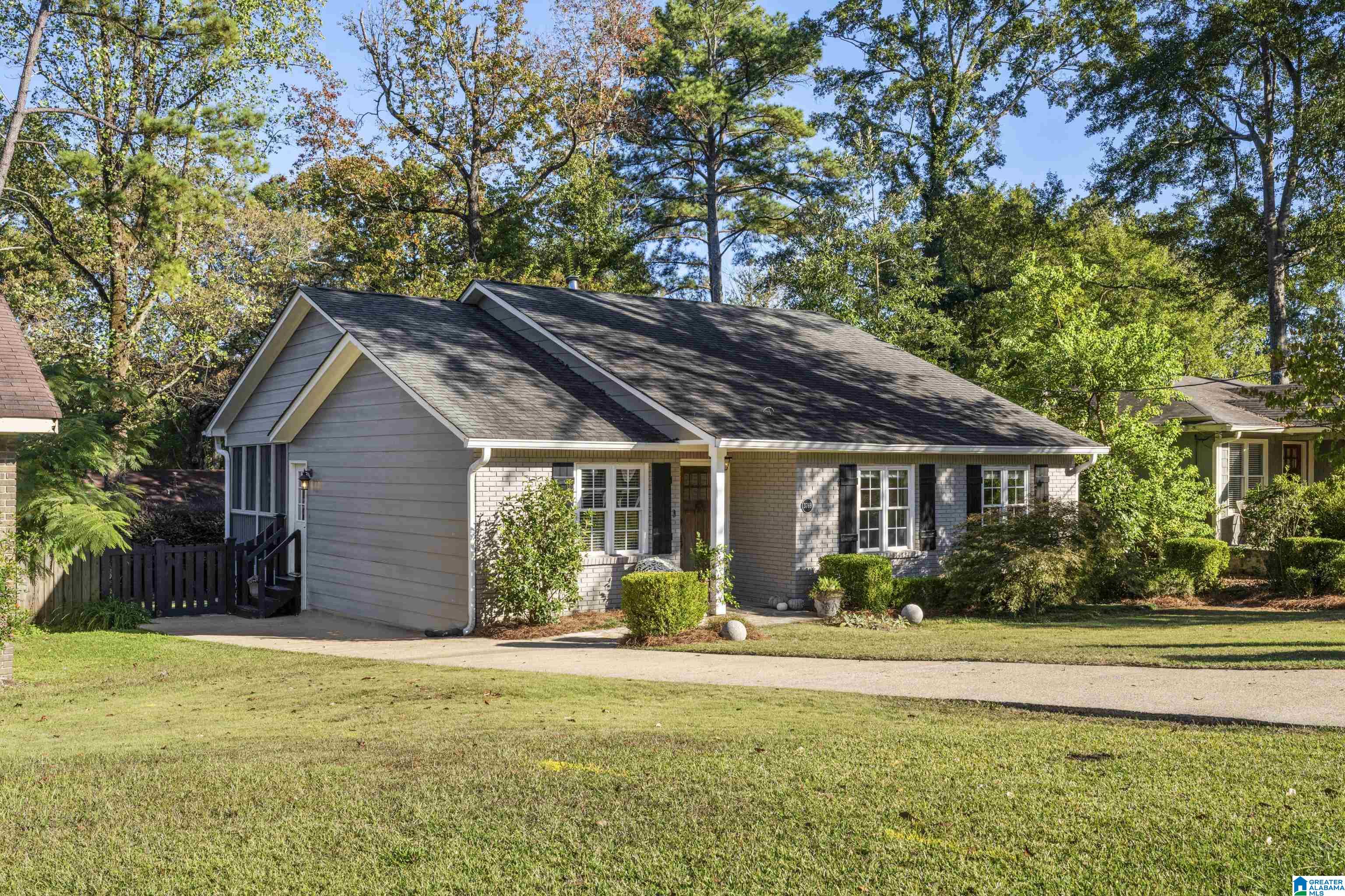 3769 GLASS DRIVE
