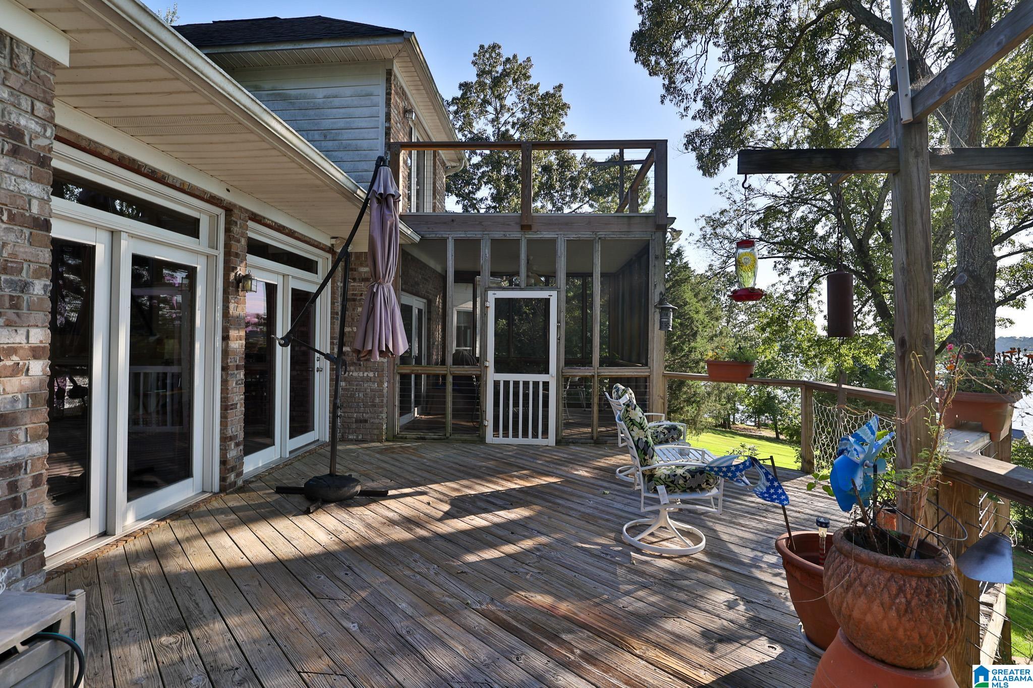 260 SKYLINE TRAIL