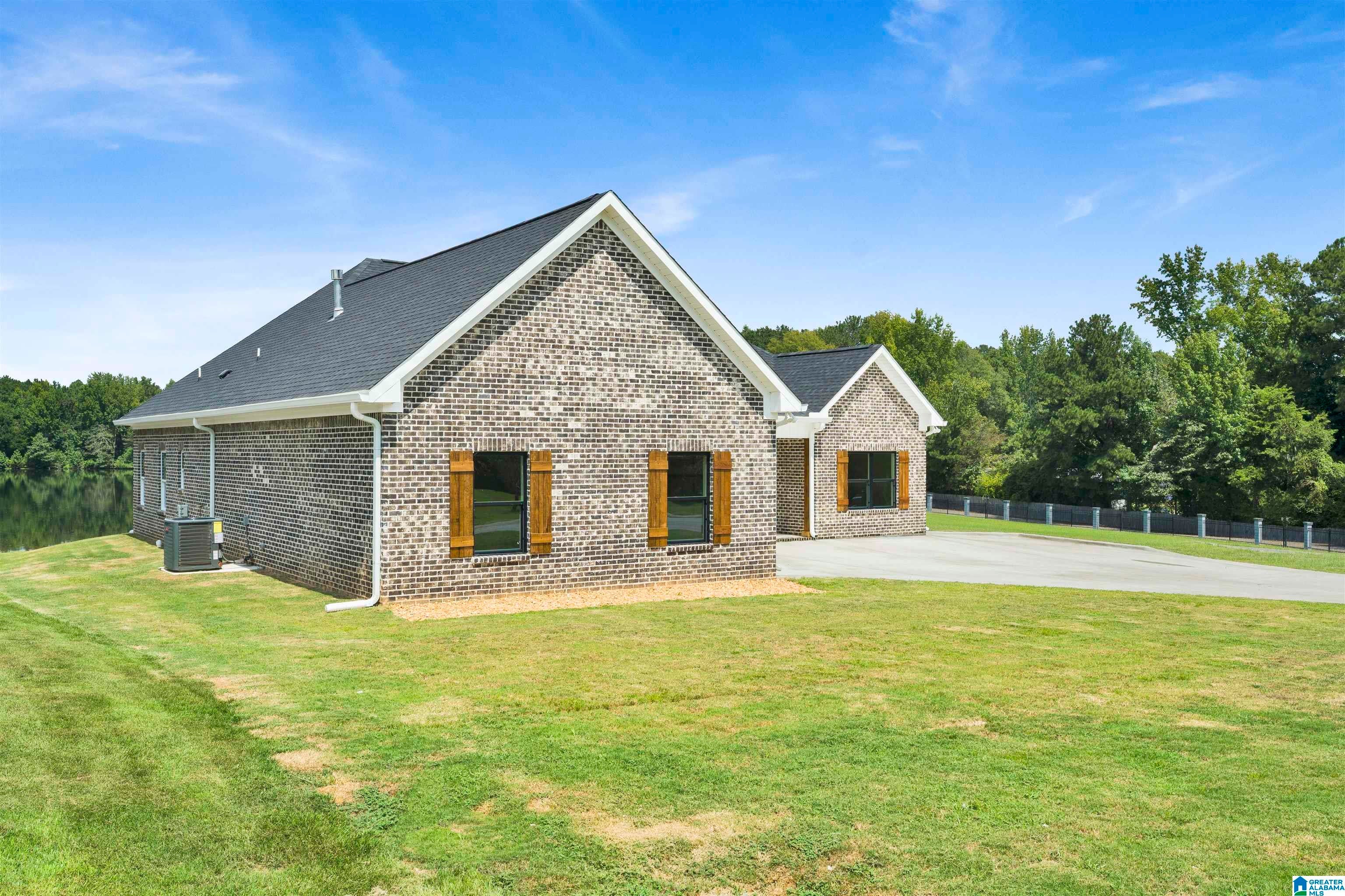 207 BERTIES PLACE