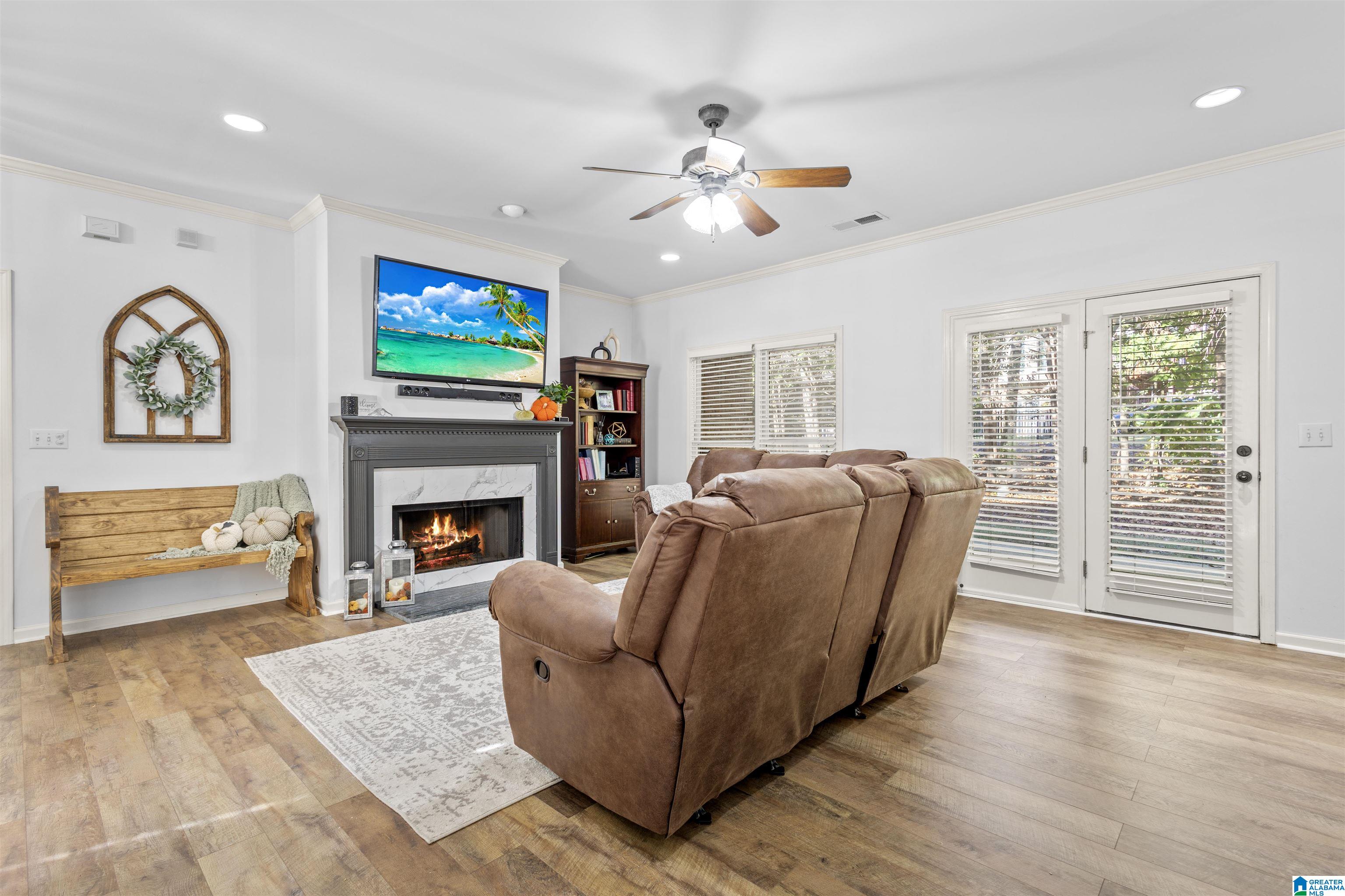 436 NORTH LAKE ROAD
