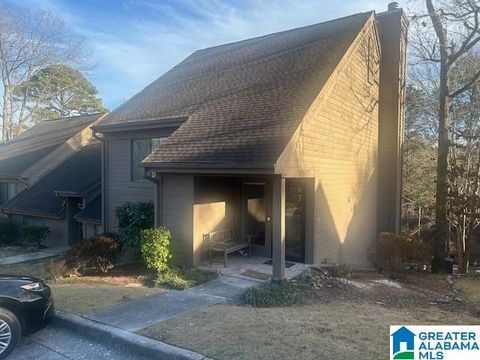 124 CAMBRIAN WAY 124 BIRMINGHAM AL 35242