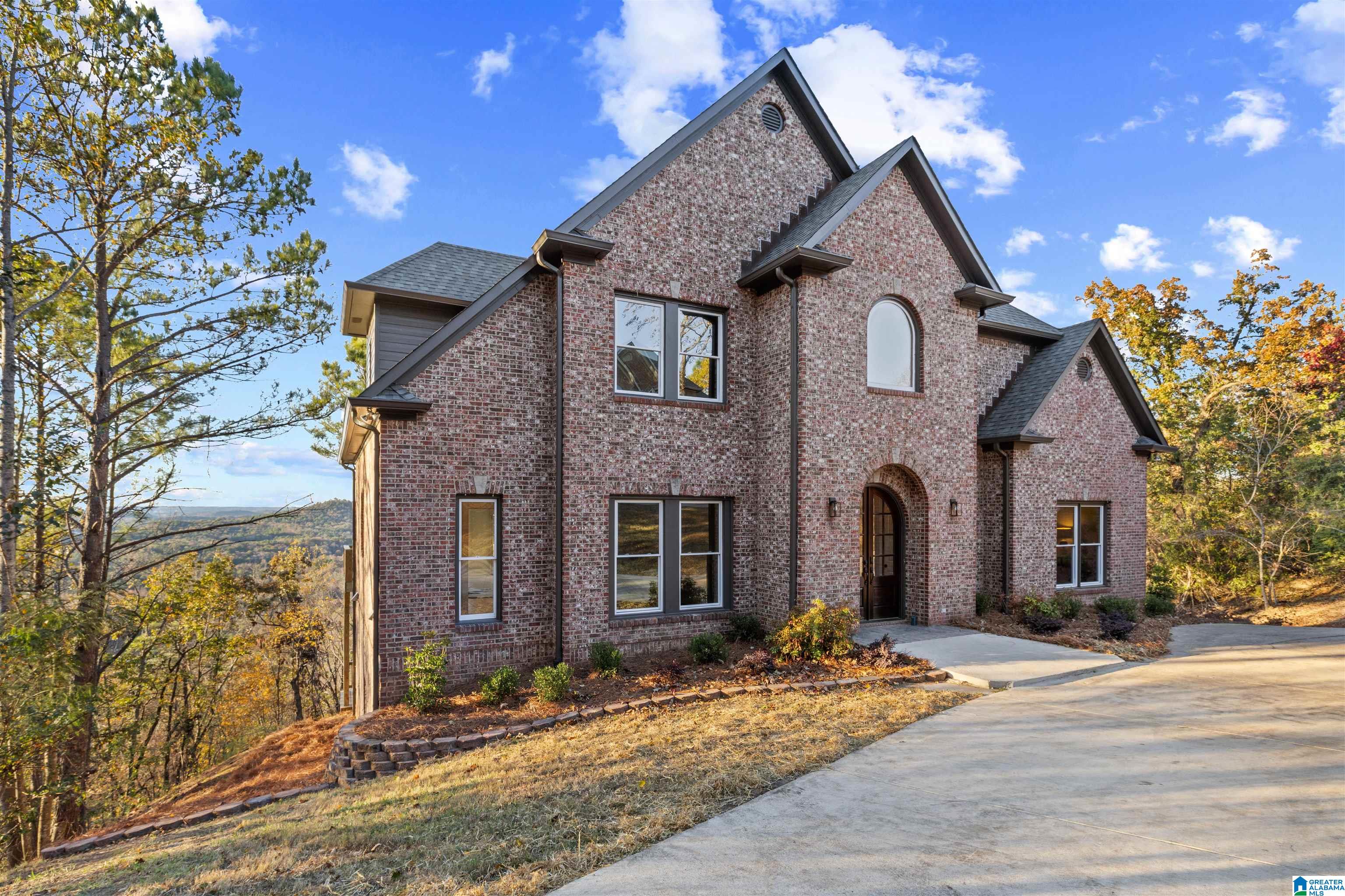 238 KINGS CREST LANE