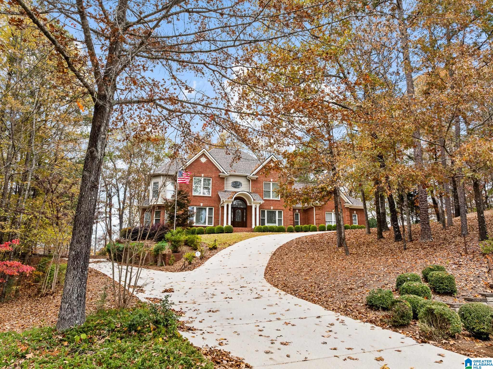 5605 RIDGEVIEW DRIVE