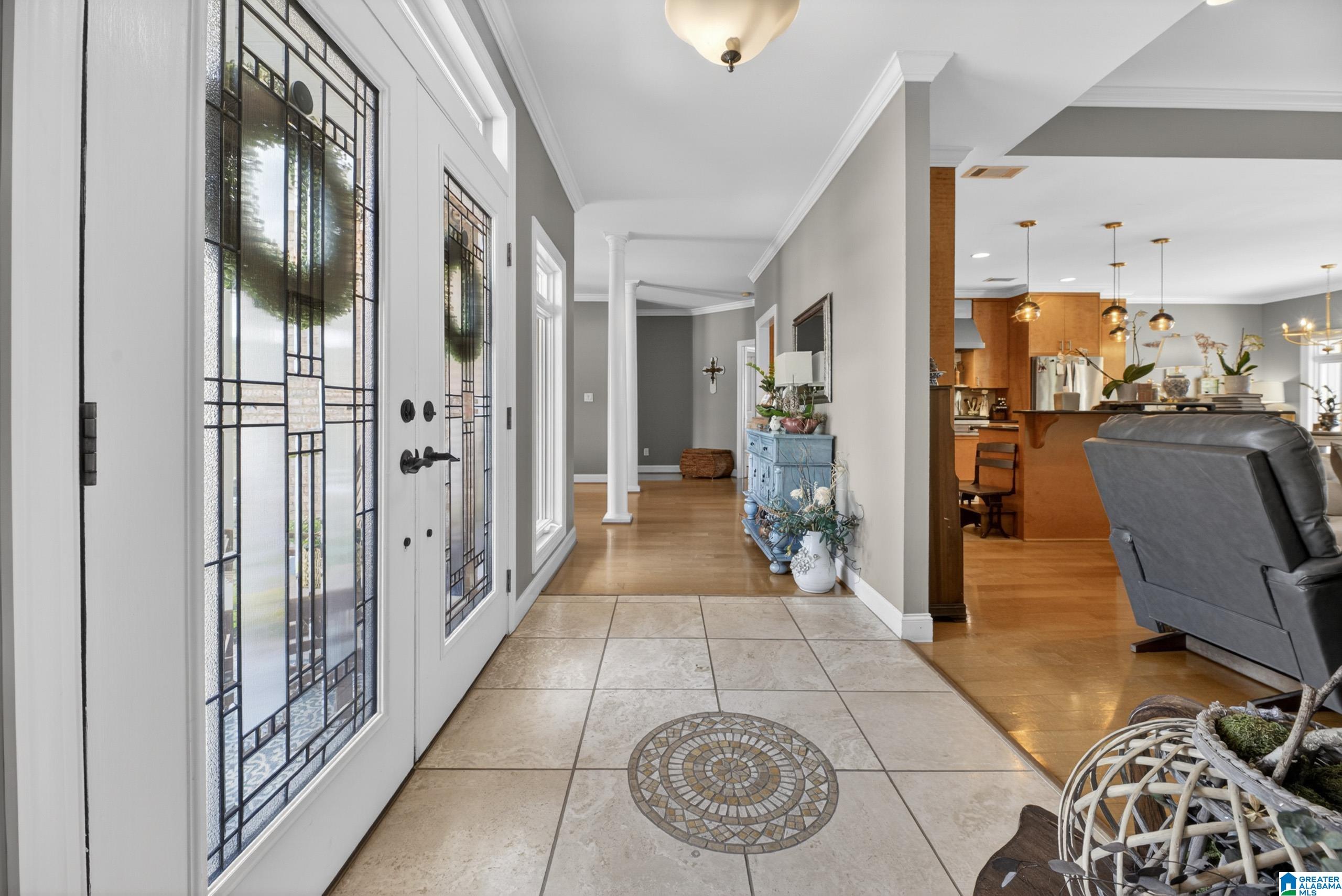 926 DEBLYN CIRCLE