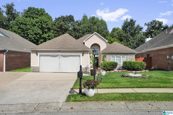 2001 WESTRIDGE DR, BIRMINGHAM, AL 35235 - Image abbc5d9ab09fb110a06143bf1504c5a5/537536342