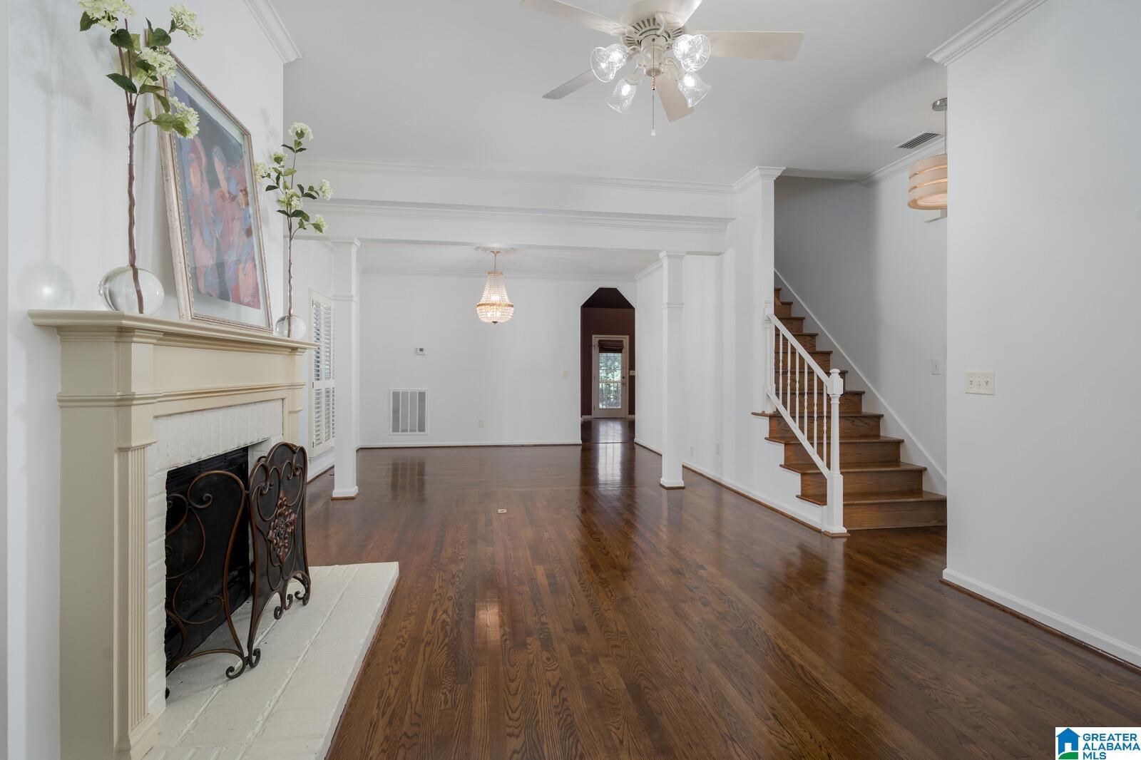 3121 CANTERBURY PLACE