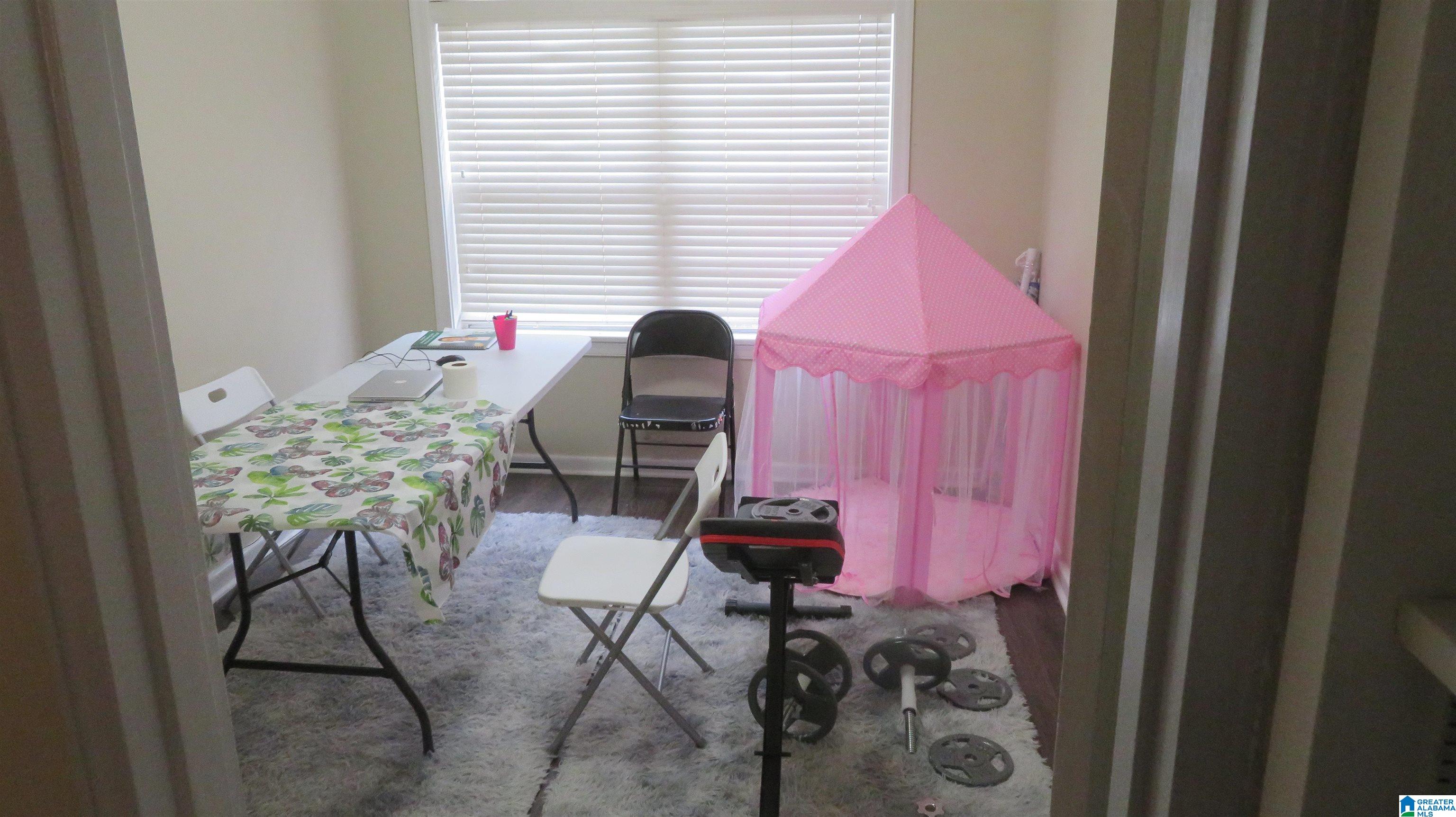 1731 VALLEY AVENUE G