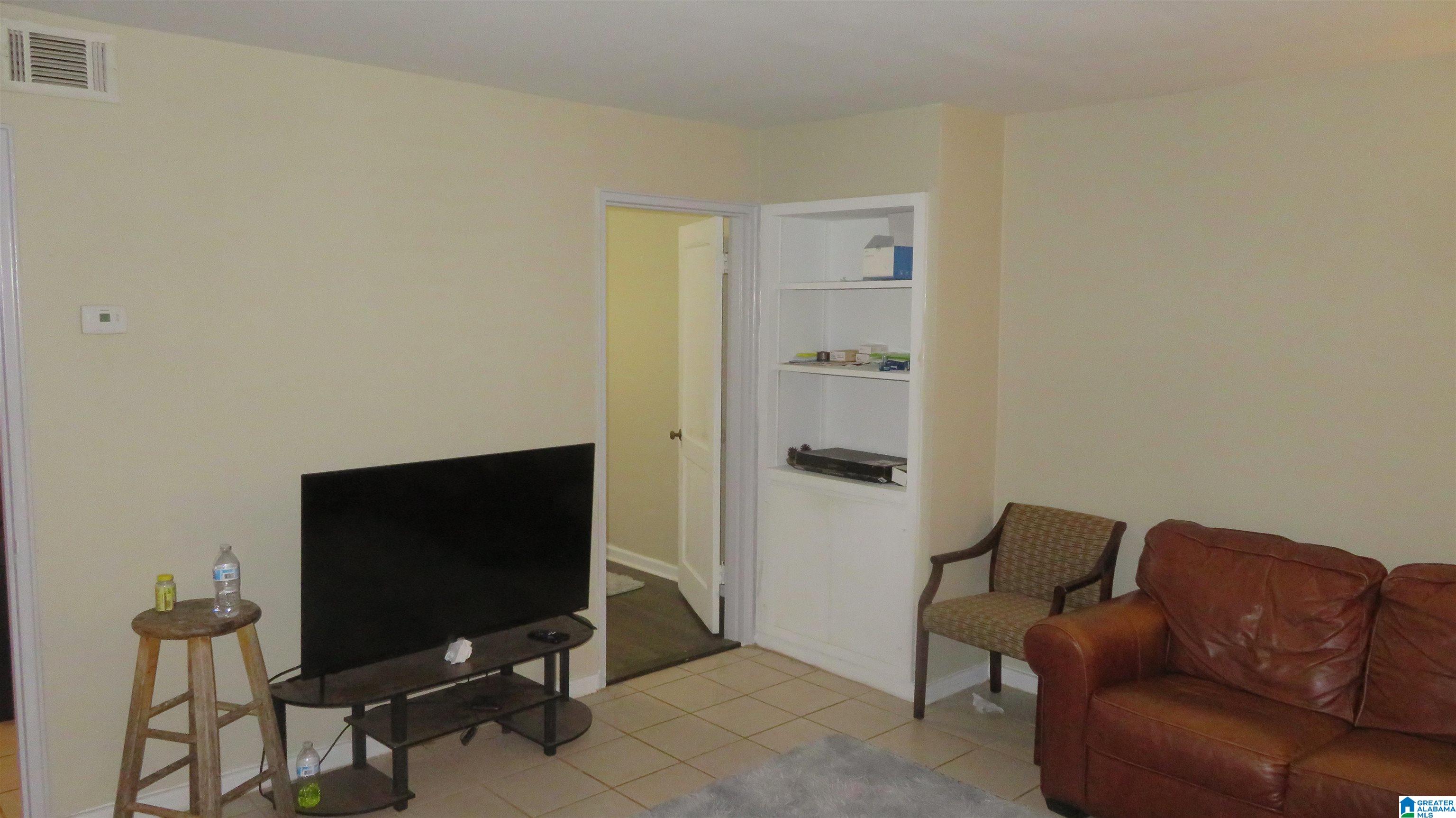 1731 VALLEY AVENUE G