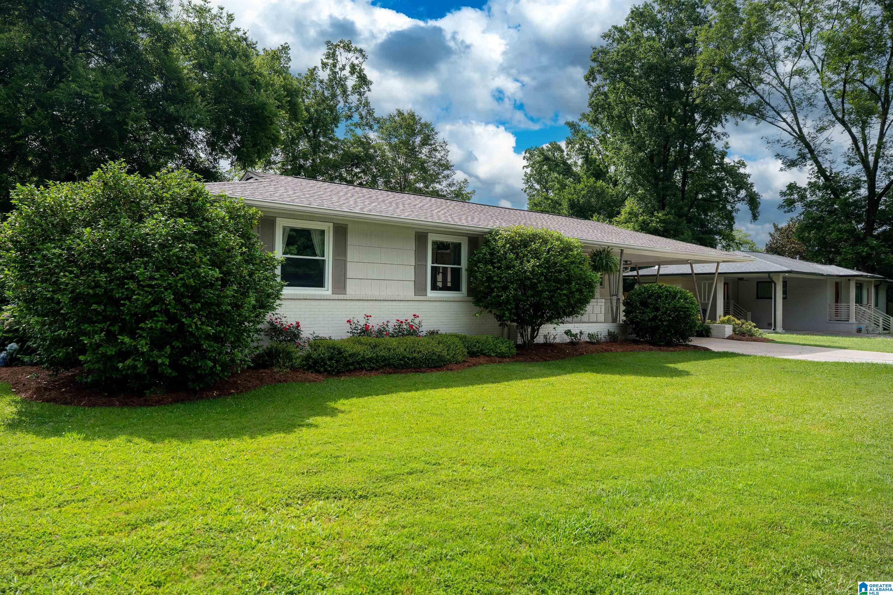 4013 MEADOWLAWN DRIVE