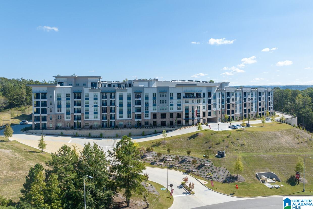 3560 GRANDVIEW PARKWAY 2532