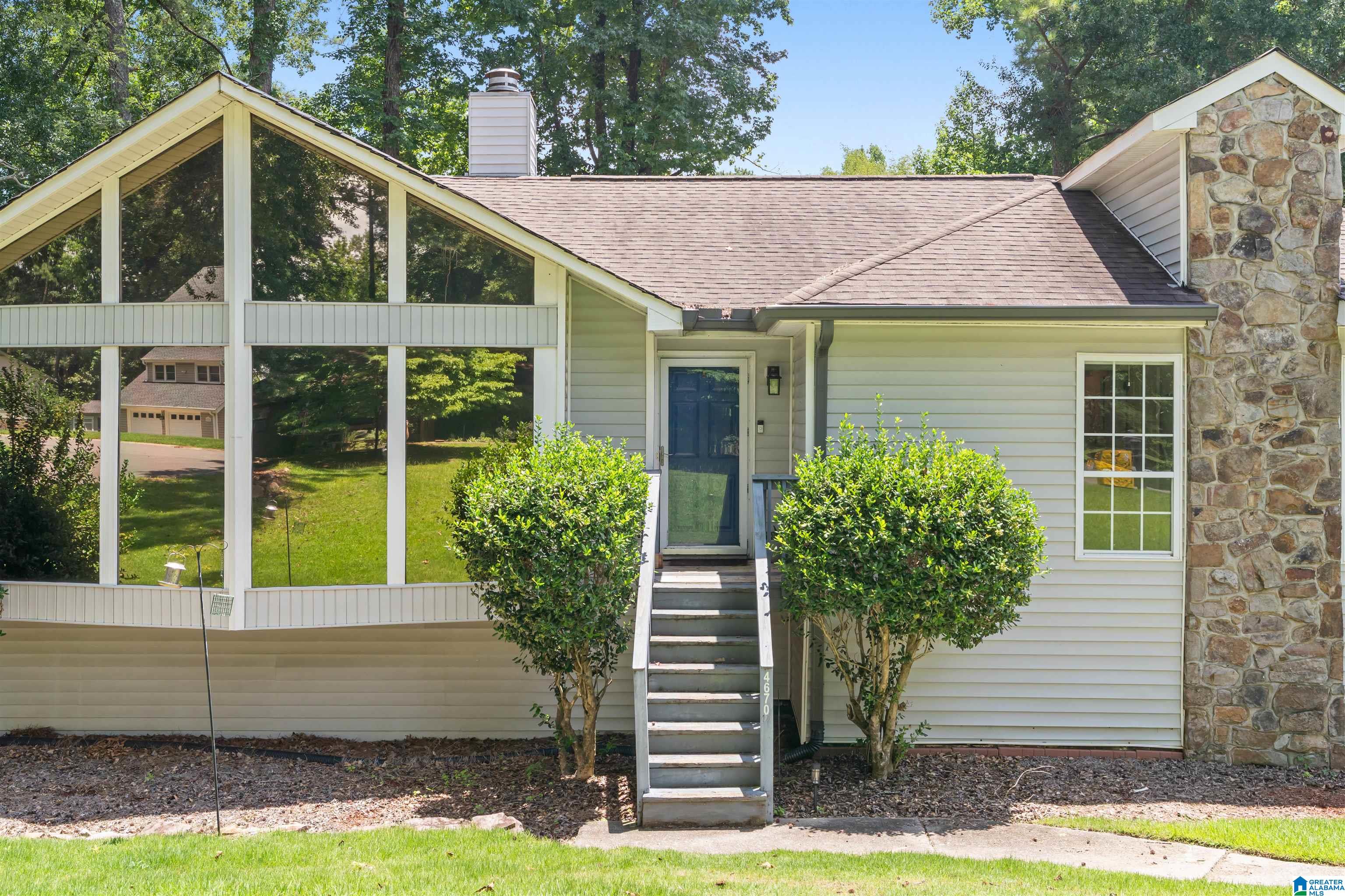 4670 VINTAGE LANE