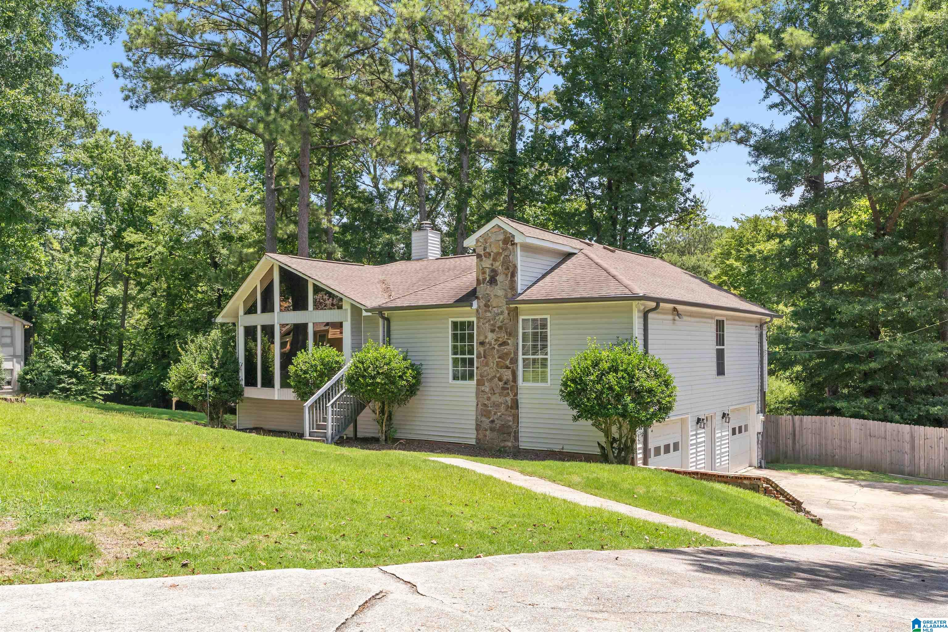 4670 VINTAGE LANE